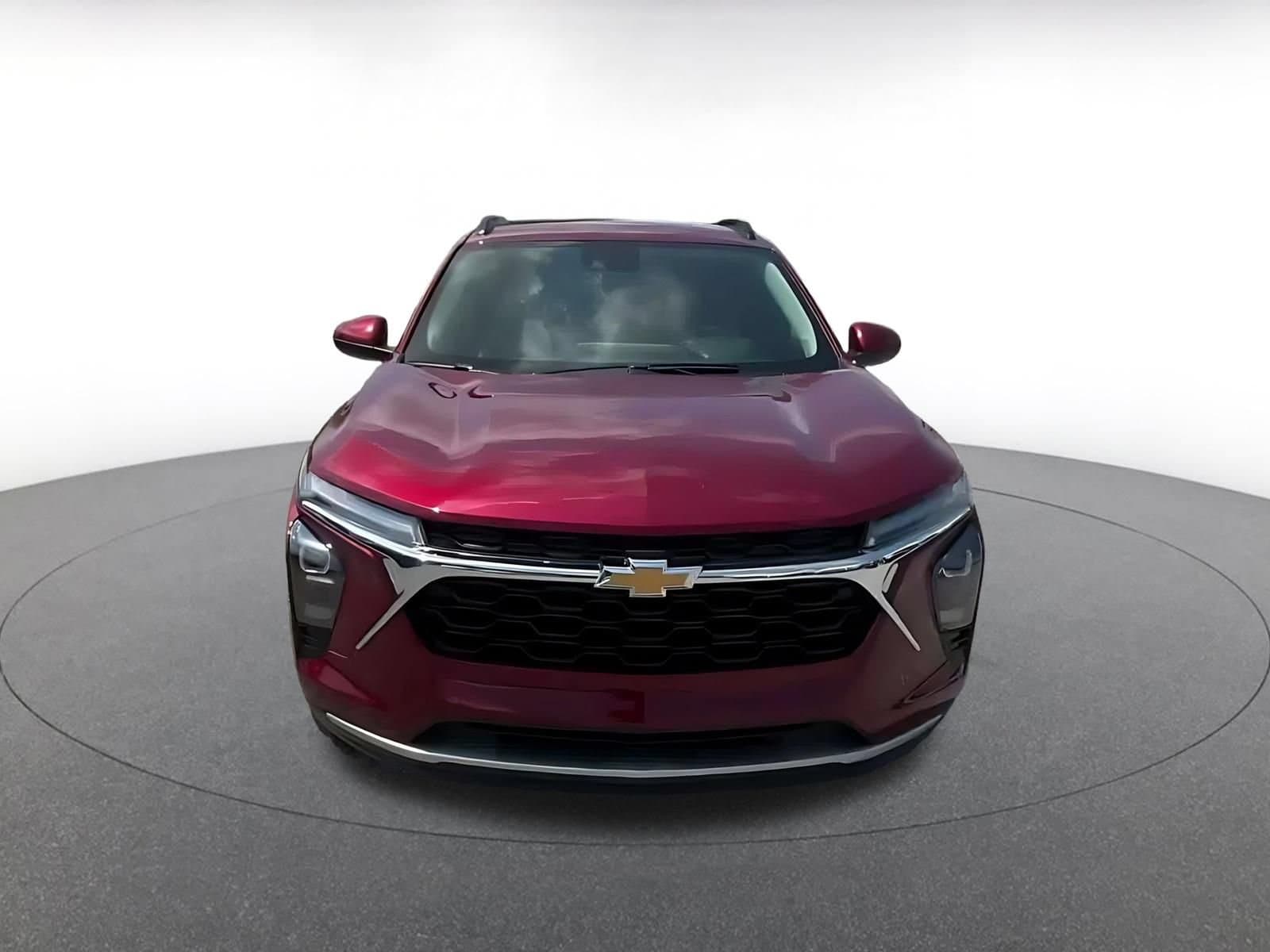 Thumbnail: 2025 Chevrolet Trax - 4
