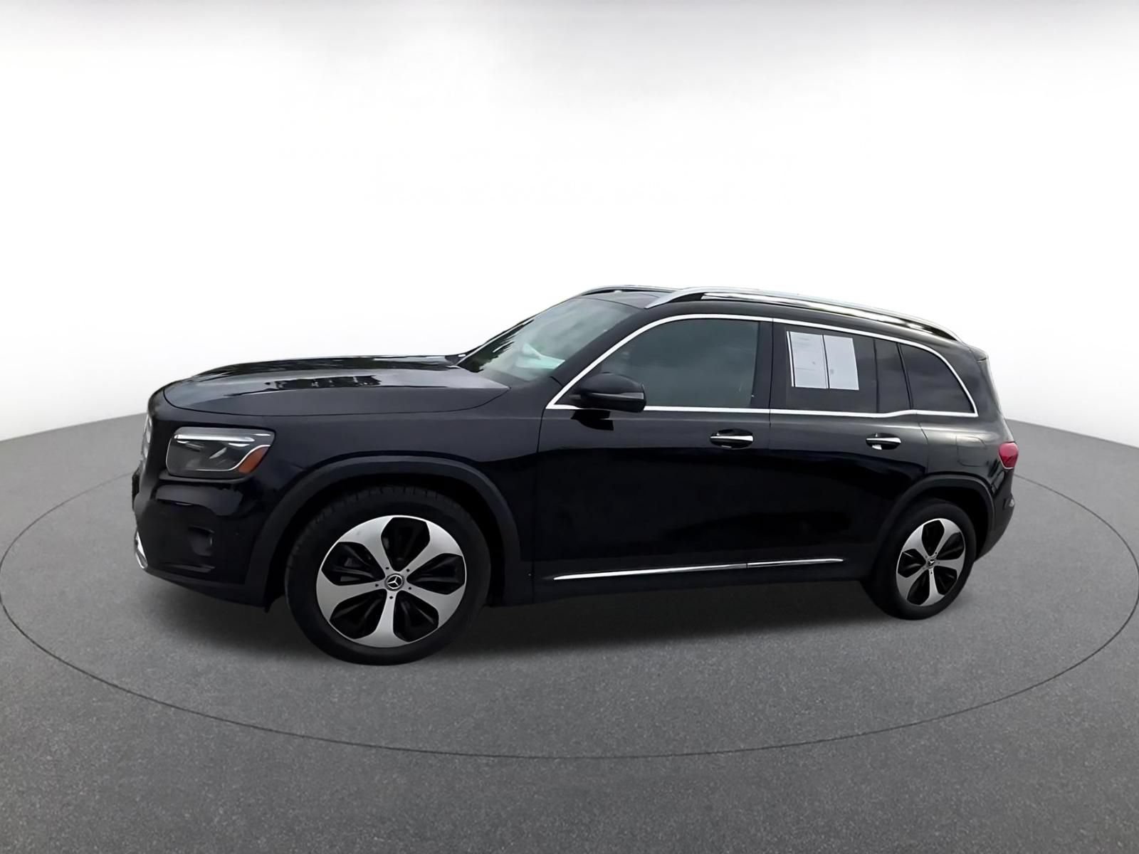 Thumbnail: 2025 Mercedes-Benz GLB - 8