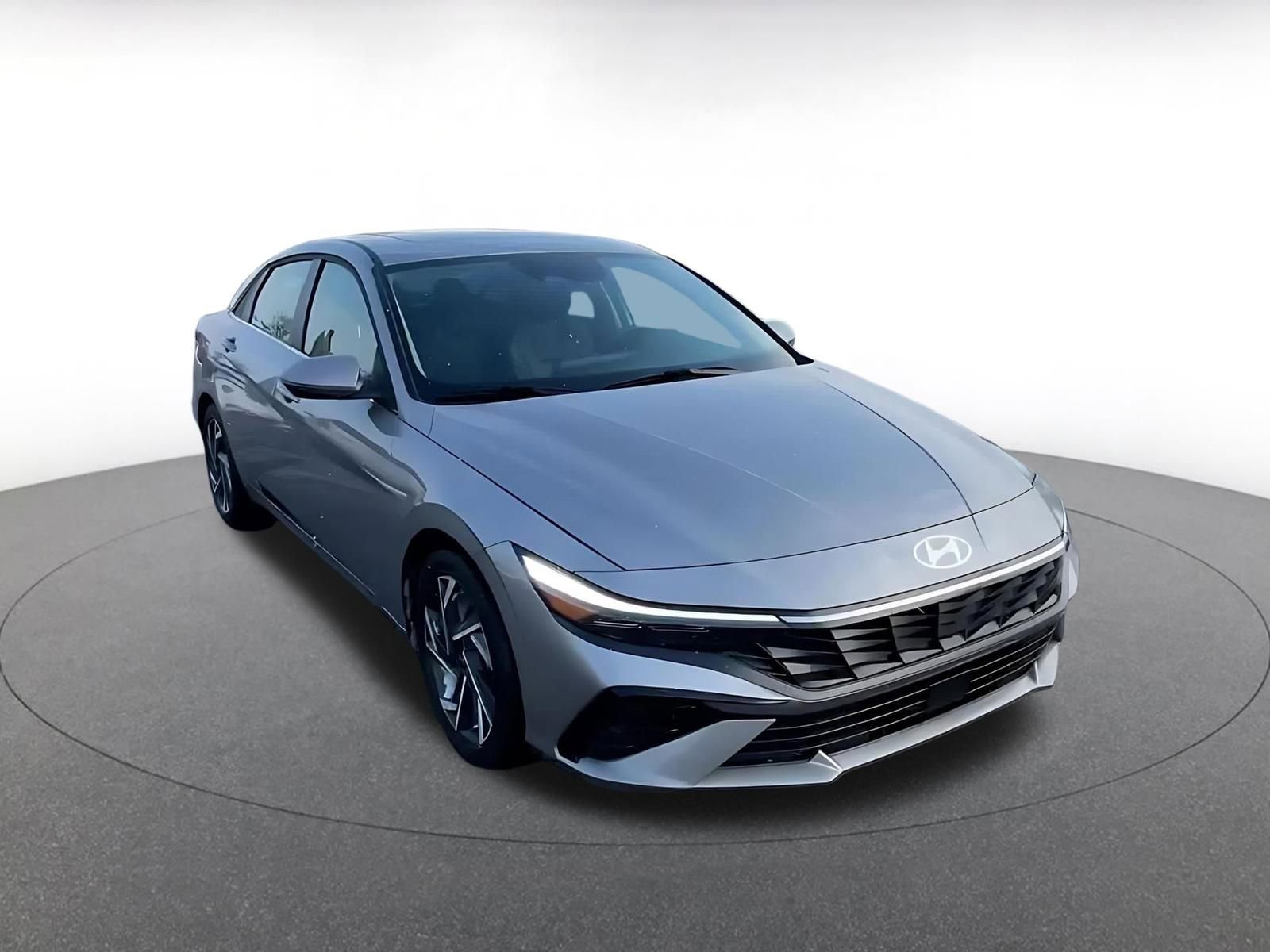 Thumbnail: 2025 Hyundai Elantra - 3