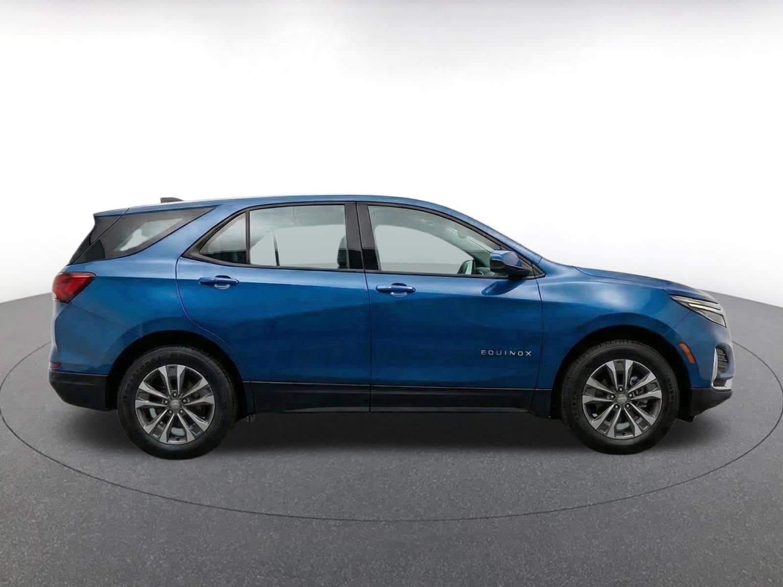 Thumbnail: 2025 Chevrolet Equinox - 10