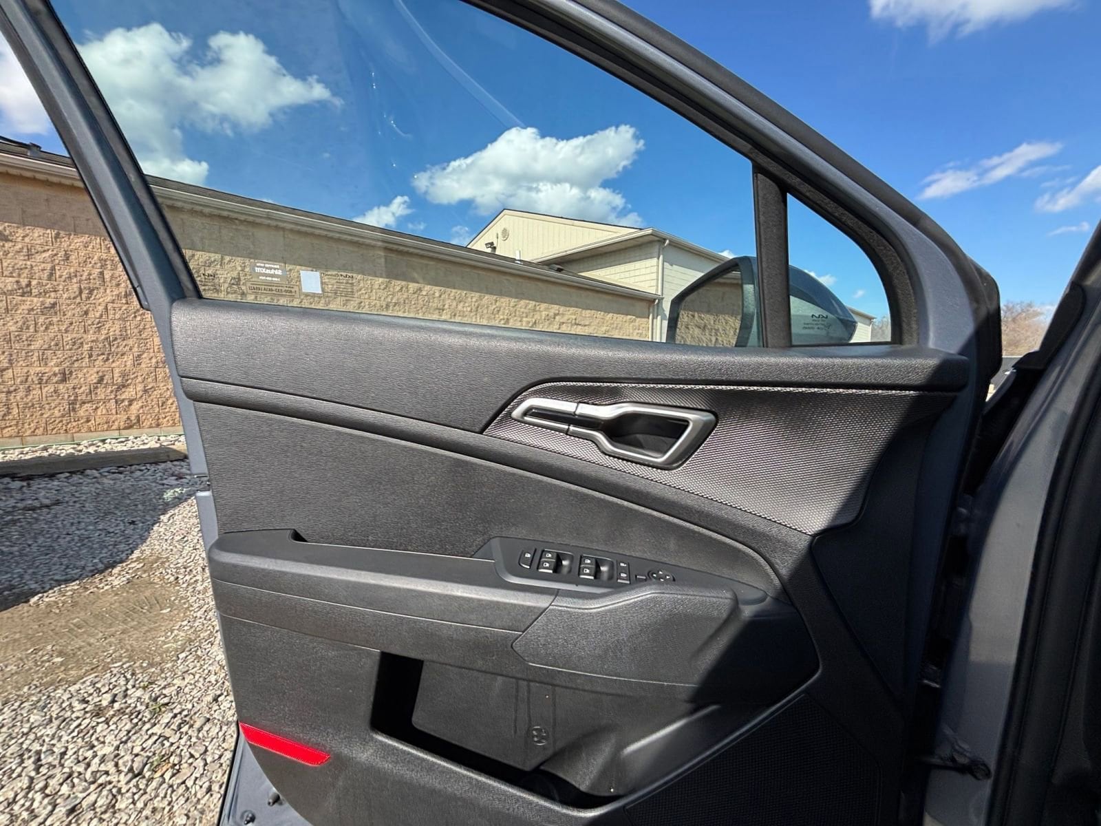 Thumbnail: 2025 Kia Sportage - 18