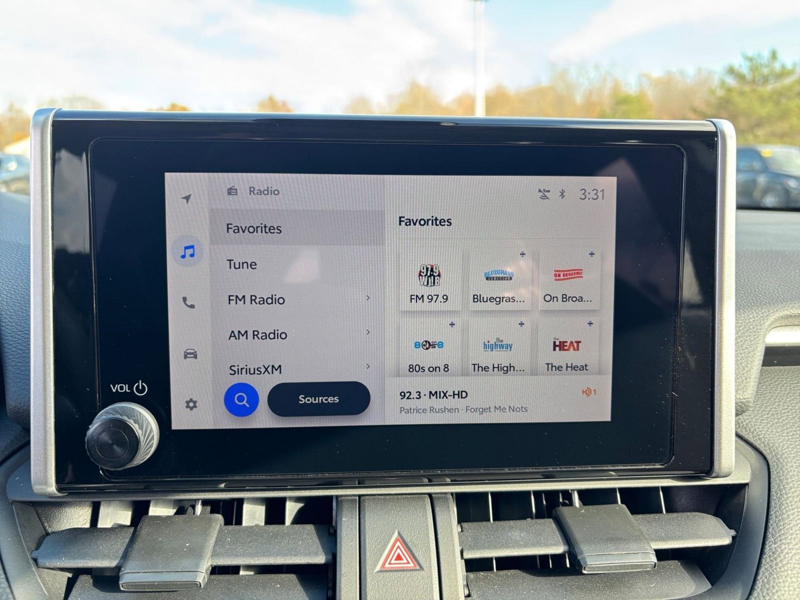 Thumbnail: 2025 Toyota RAV4 - 21