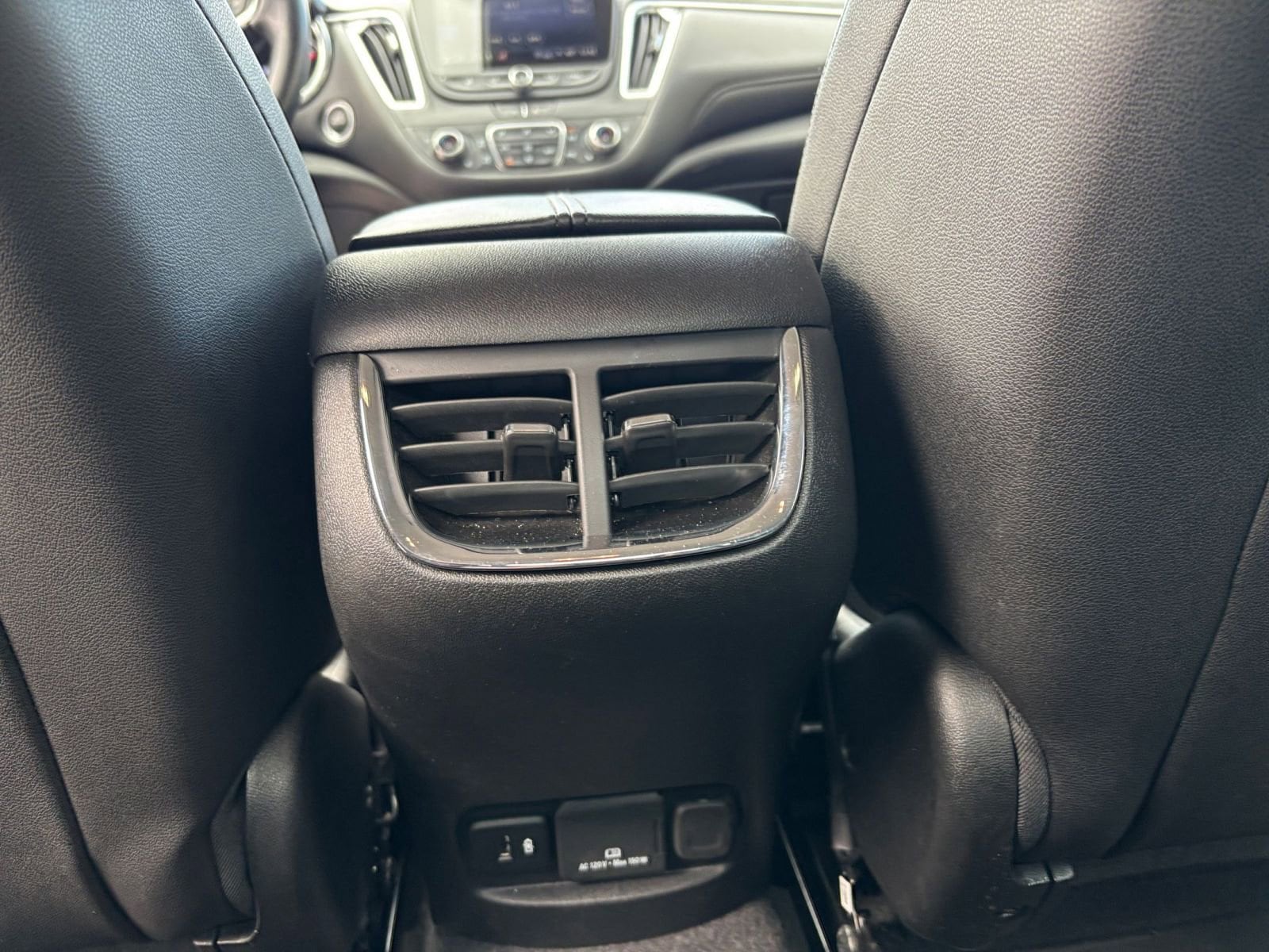 Thumbnail: 2024 Chevrolet Malibu - 24