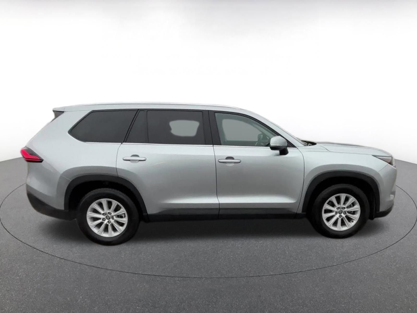 Thumbnail: 2024 Toyota Grand Highlander - 16