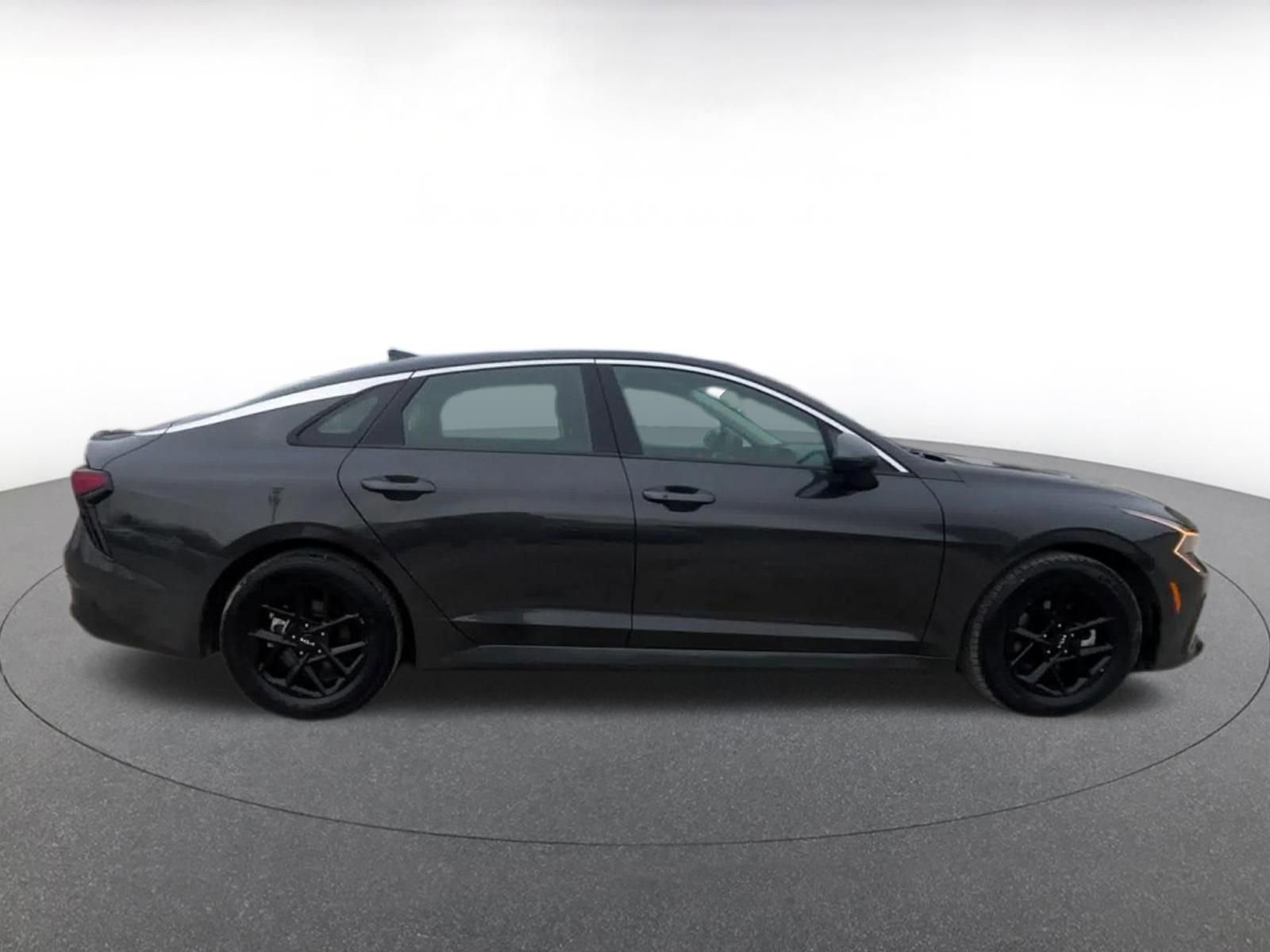 Thumbnail: 2025 Kia K5 - 16