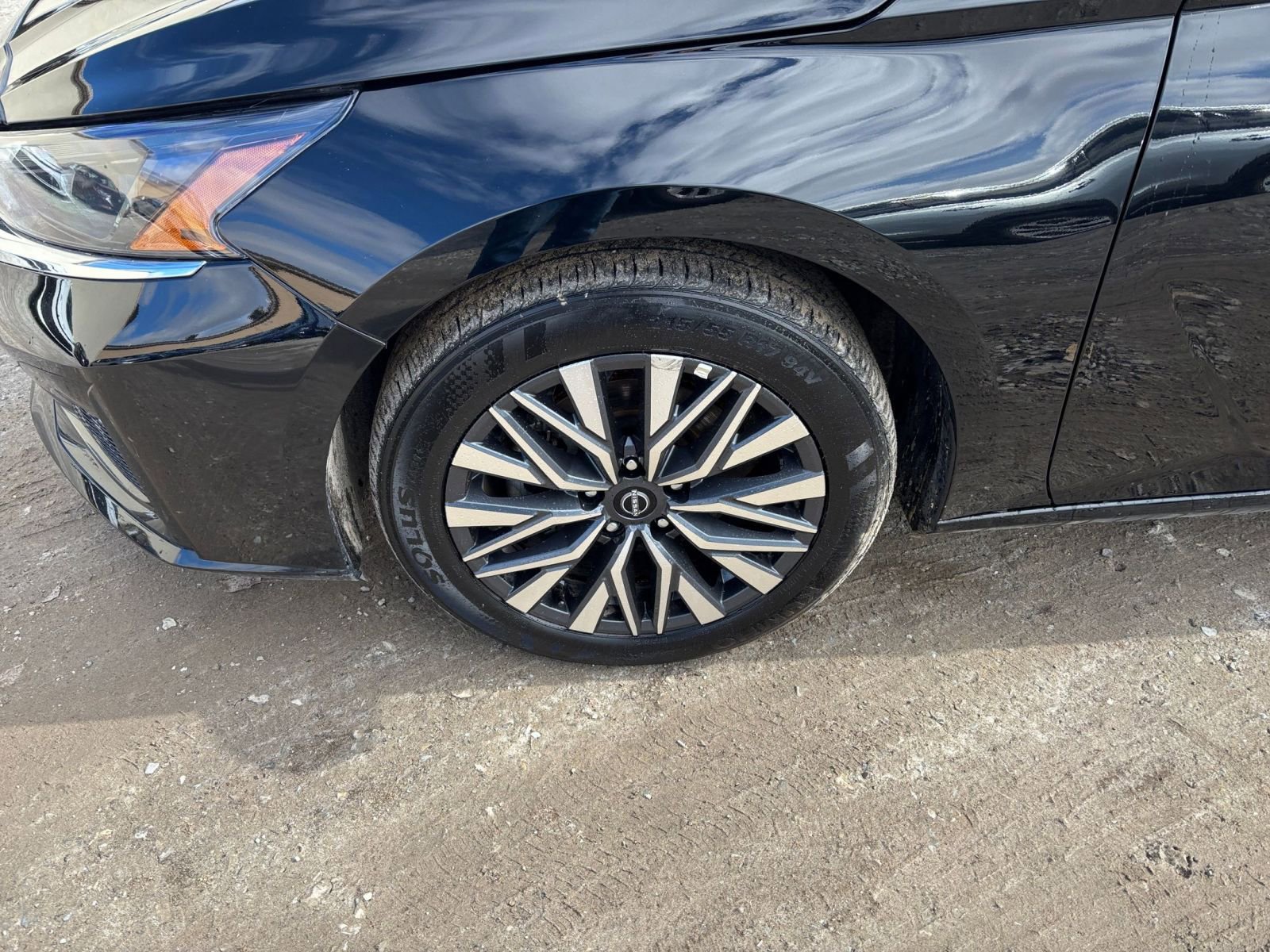 Thumbnail: 2025 Nissan Altima - 30