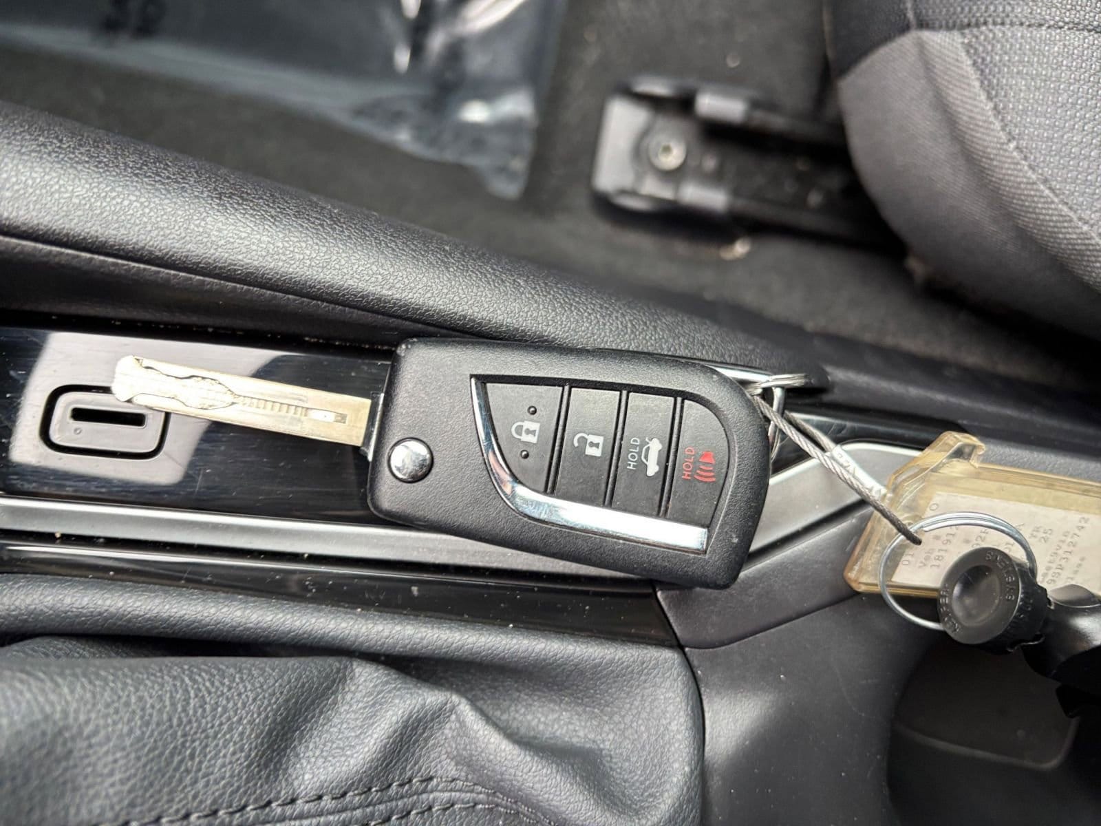 Thumbnail: 2025 Toyota Corolla - 22