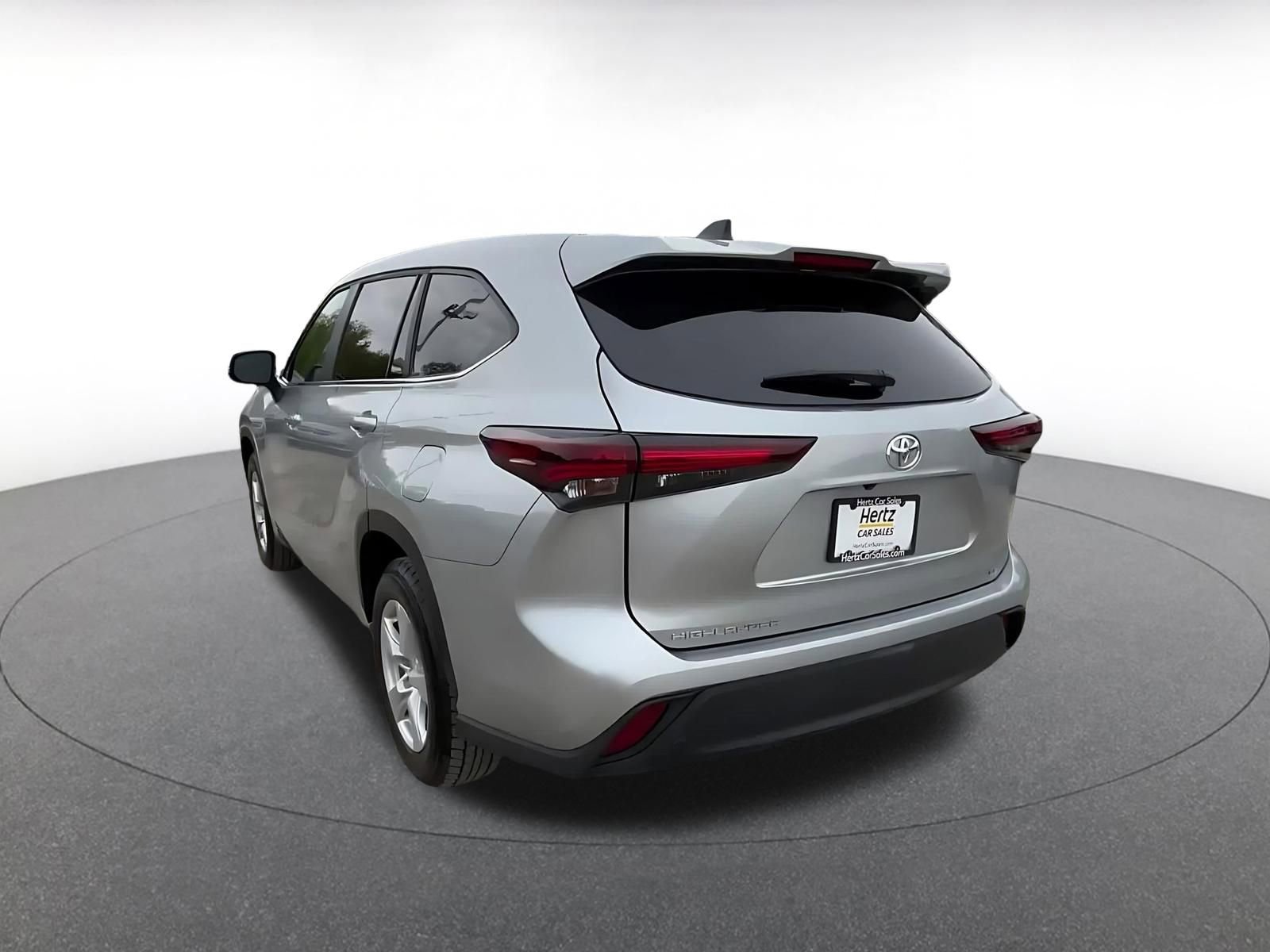 Thumbnail: 2025 Toyota Highlander - 11