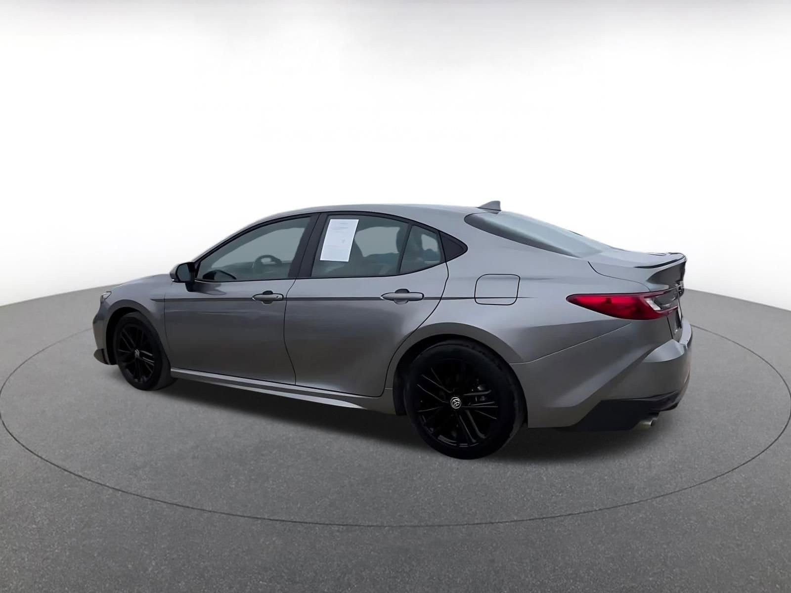 Thumbnail: 2025 Toyota Camry - 10