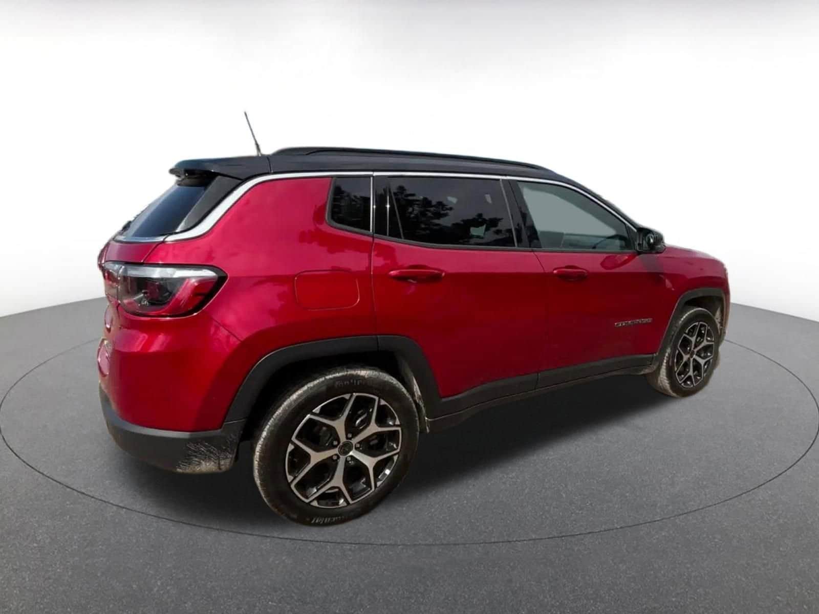 Thumbnail: 2025 Jeep Compass - 14