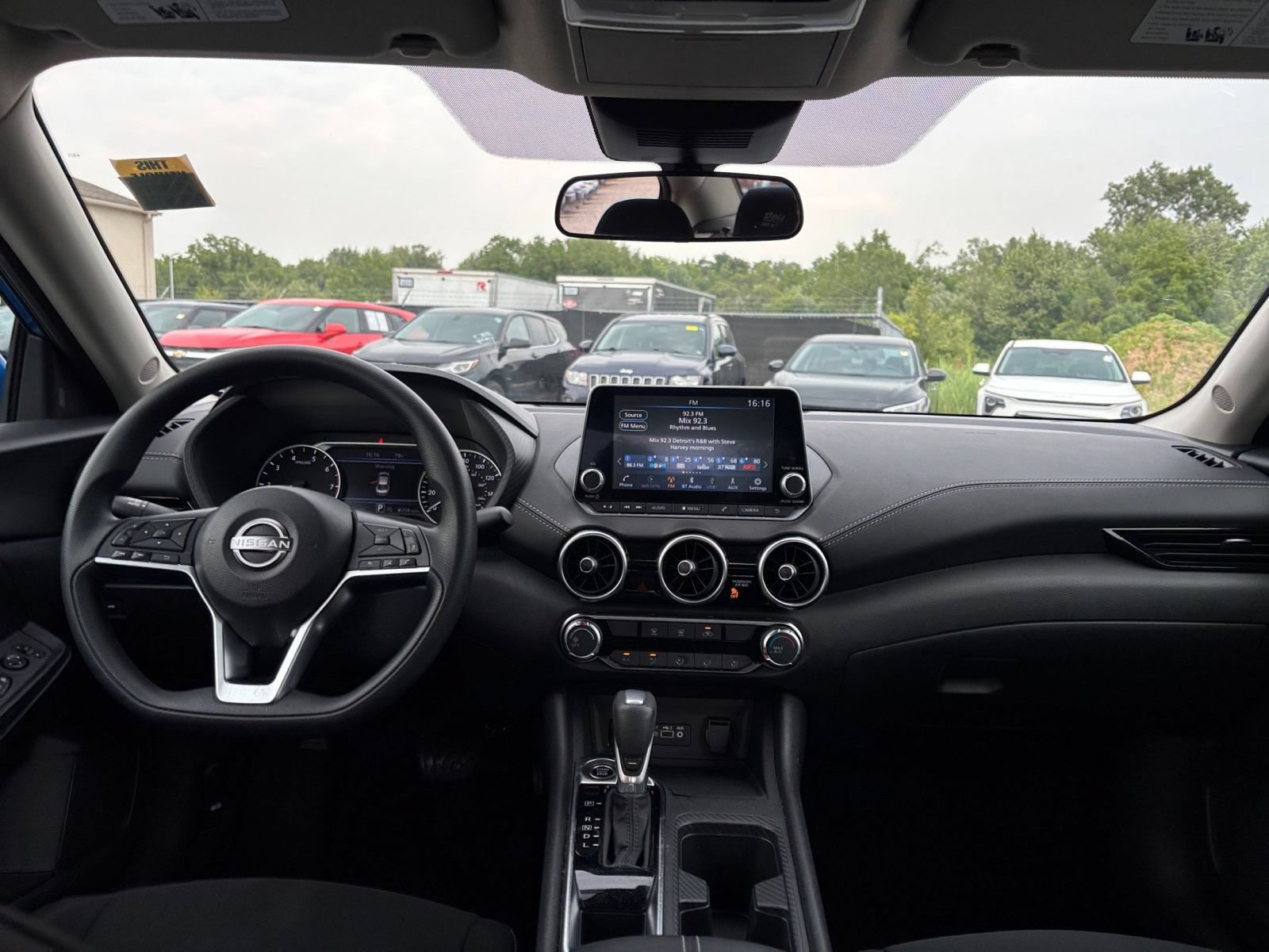 Thumbnail: 2025 Nissan Sentra - 31