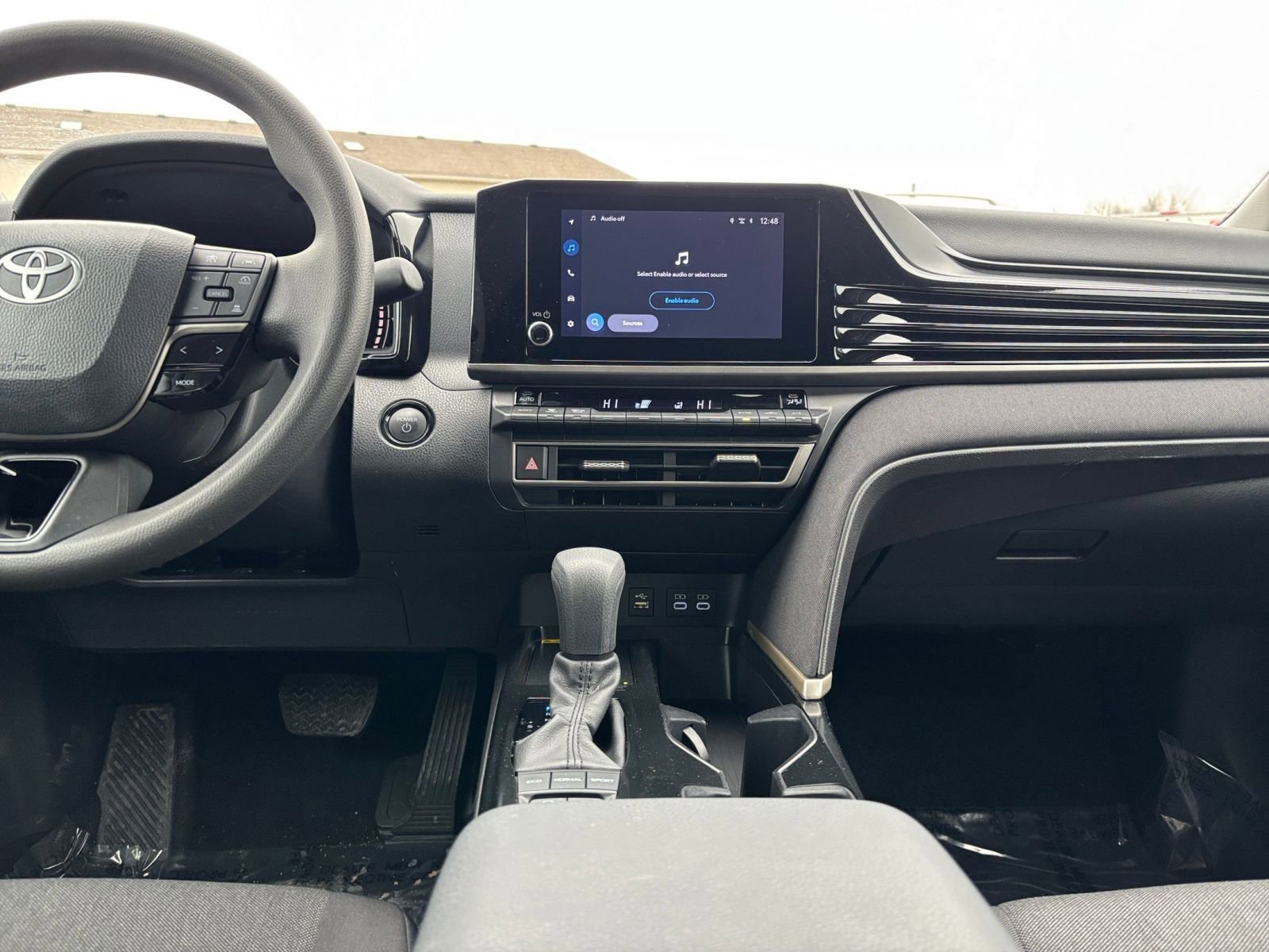 Thumbnail: 2025 Toyota Camry - 18