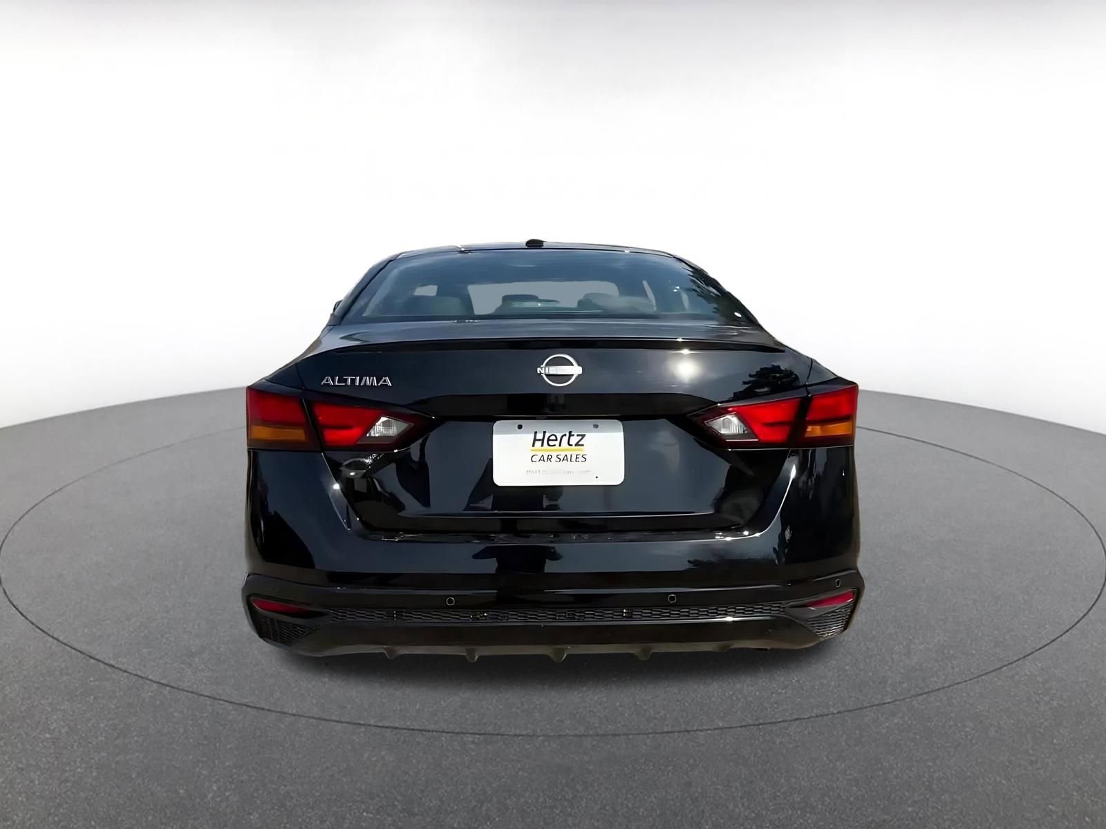 Thumbnail: 2025 Nissan Altima - 12