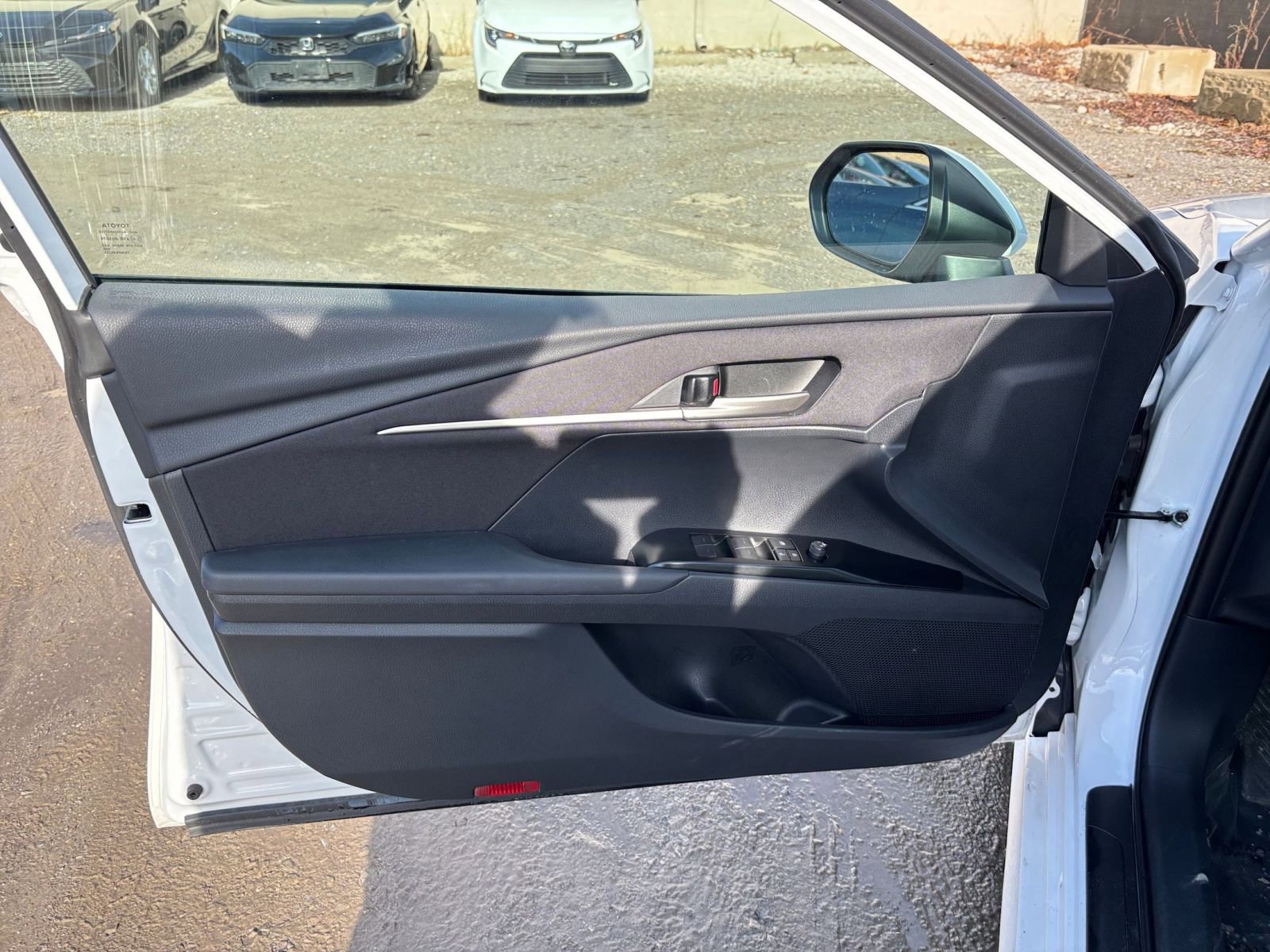 Thumbnail: 2025 Toyota Camry - 20