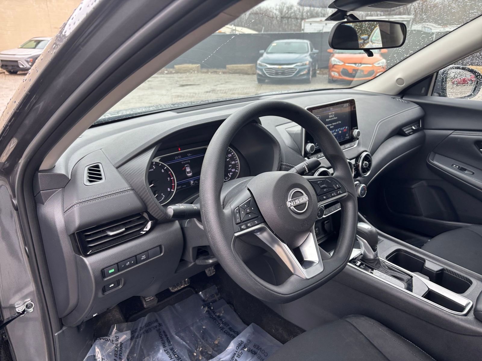 Thumbnail: 2025 Nissan Sentra - 32