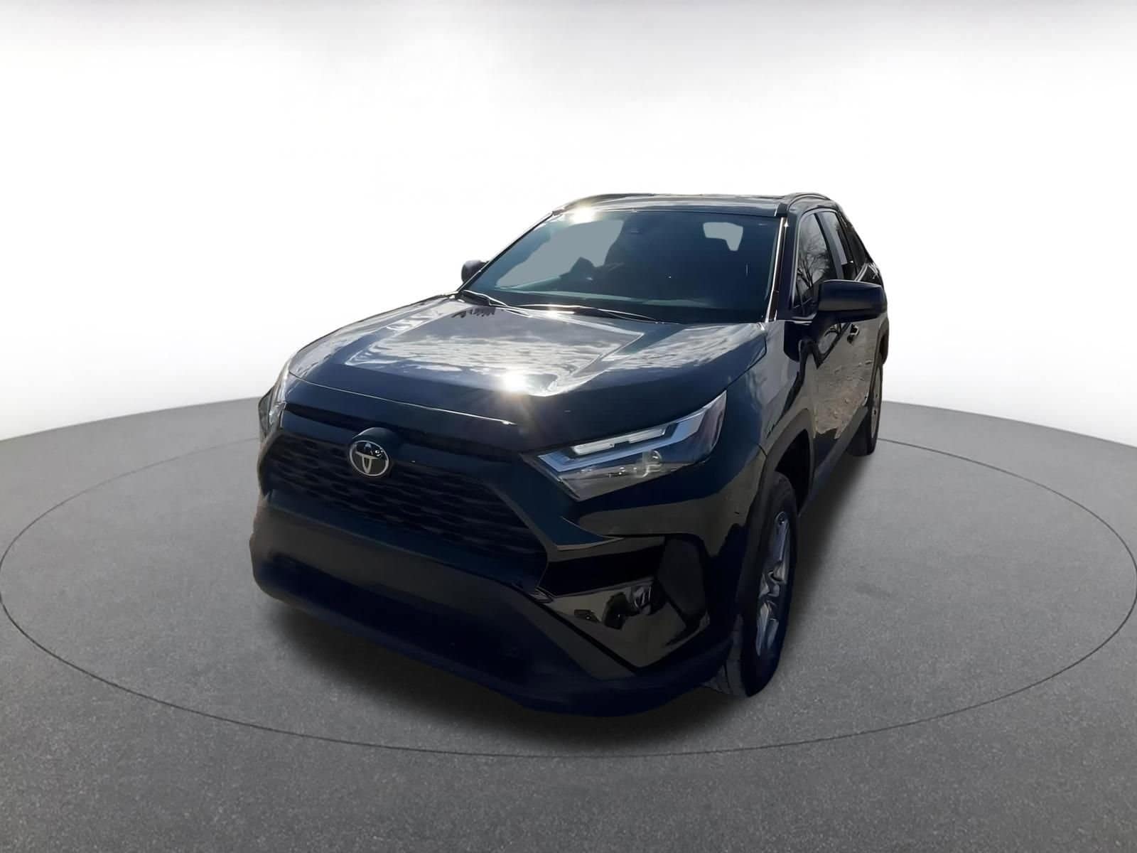 Thumbnail: 2025 Toyota RAV4 - 7