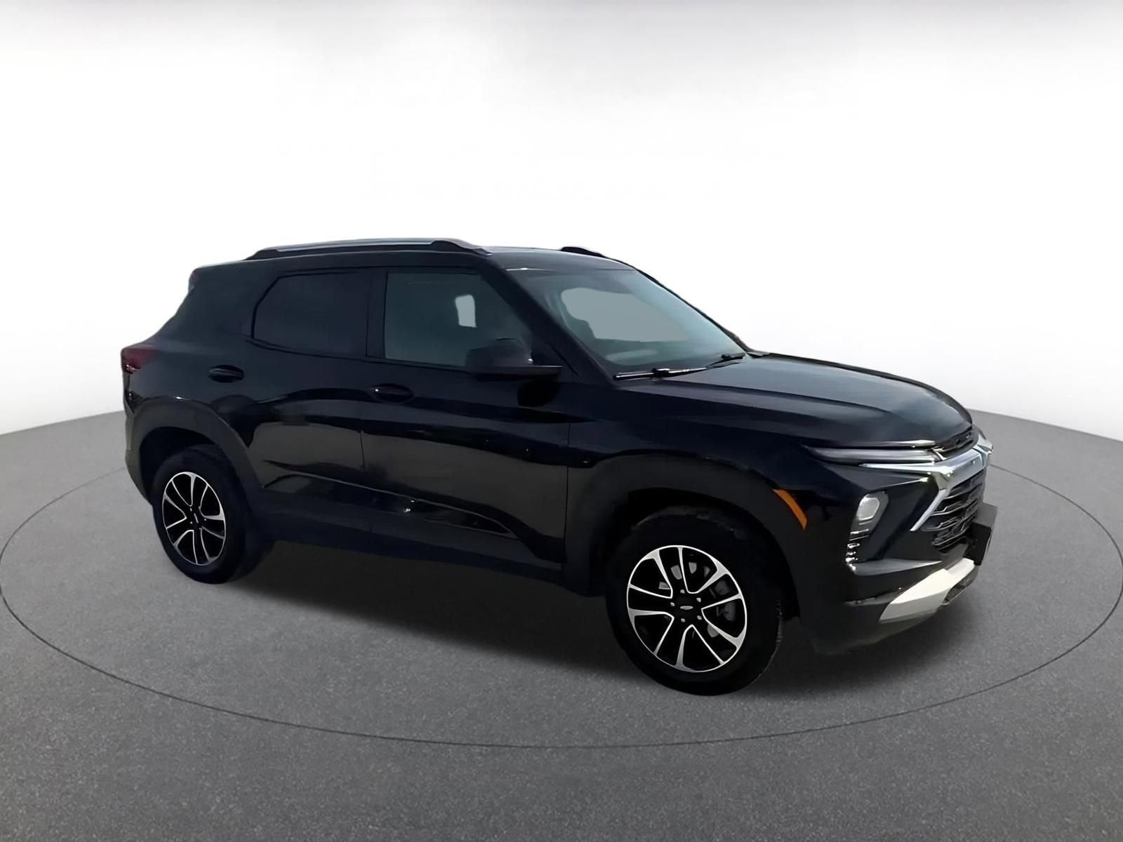 Thumbnail: 2025 Chevrolet TrailBlazer - 2