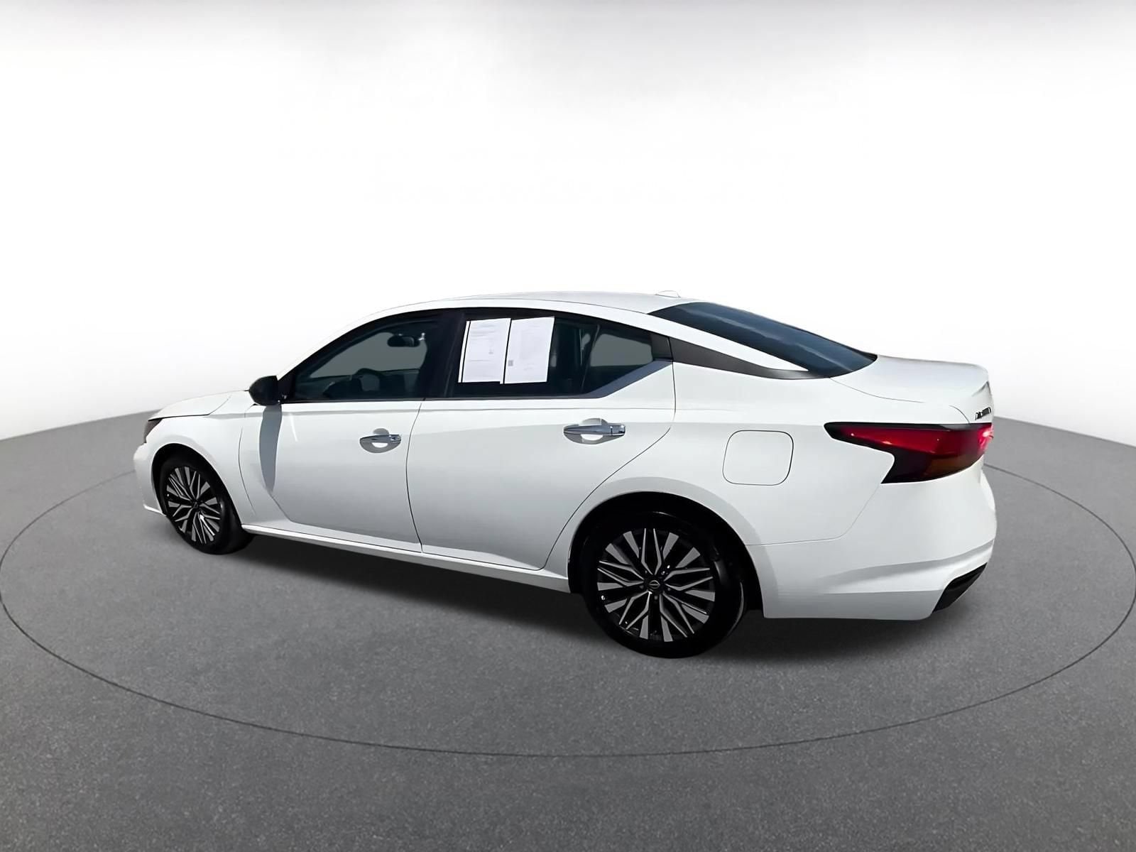 Thumbnail: 2025 Nissan Altima - 10