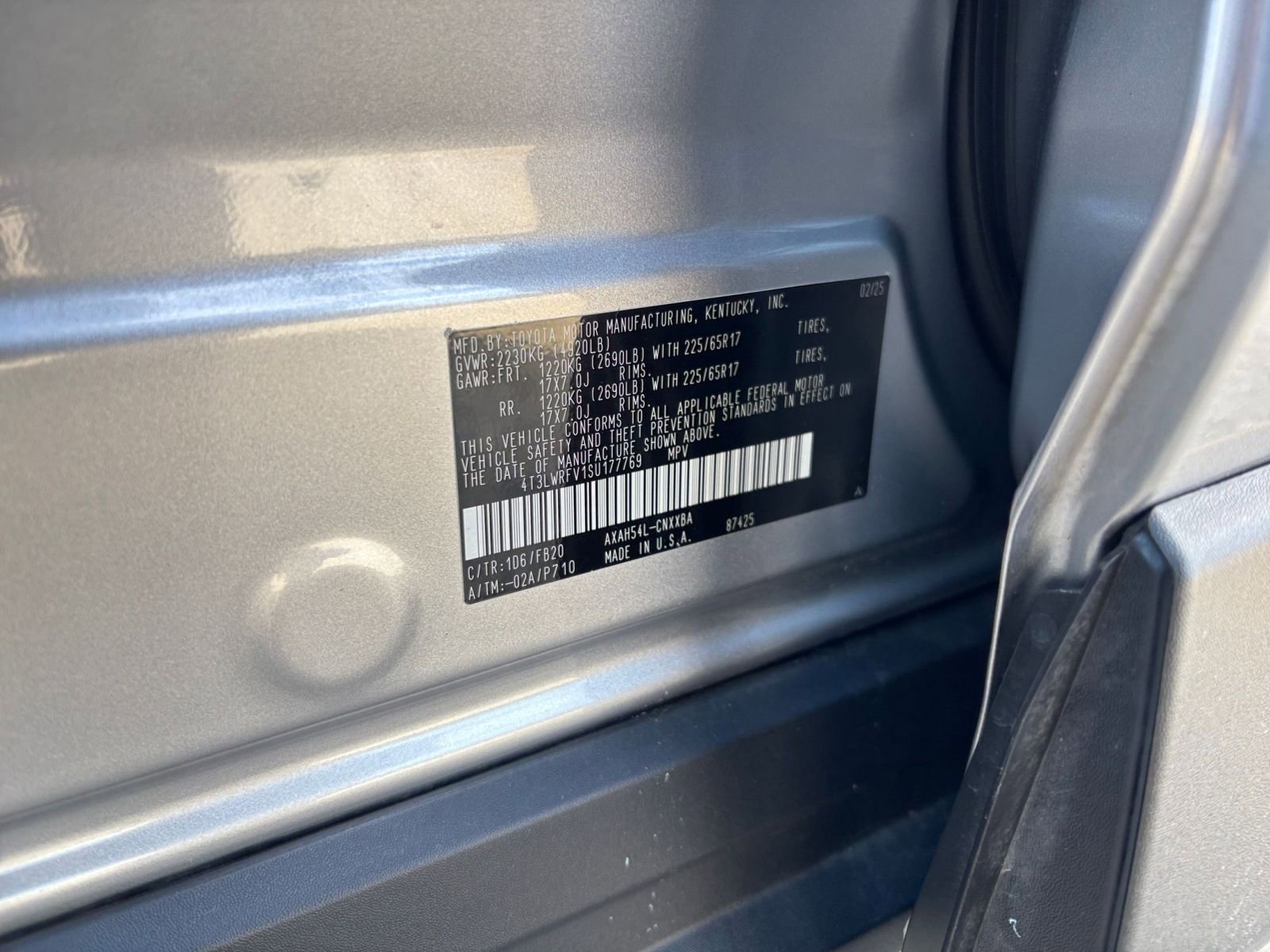 Thumbnail: 2025 Toyota RAV4 - 28