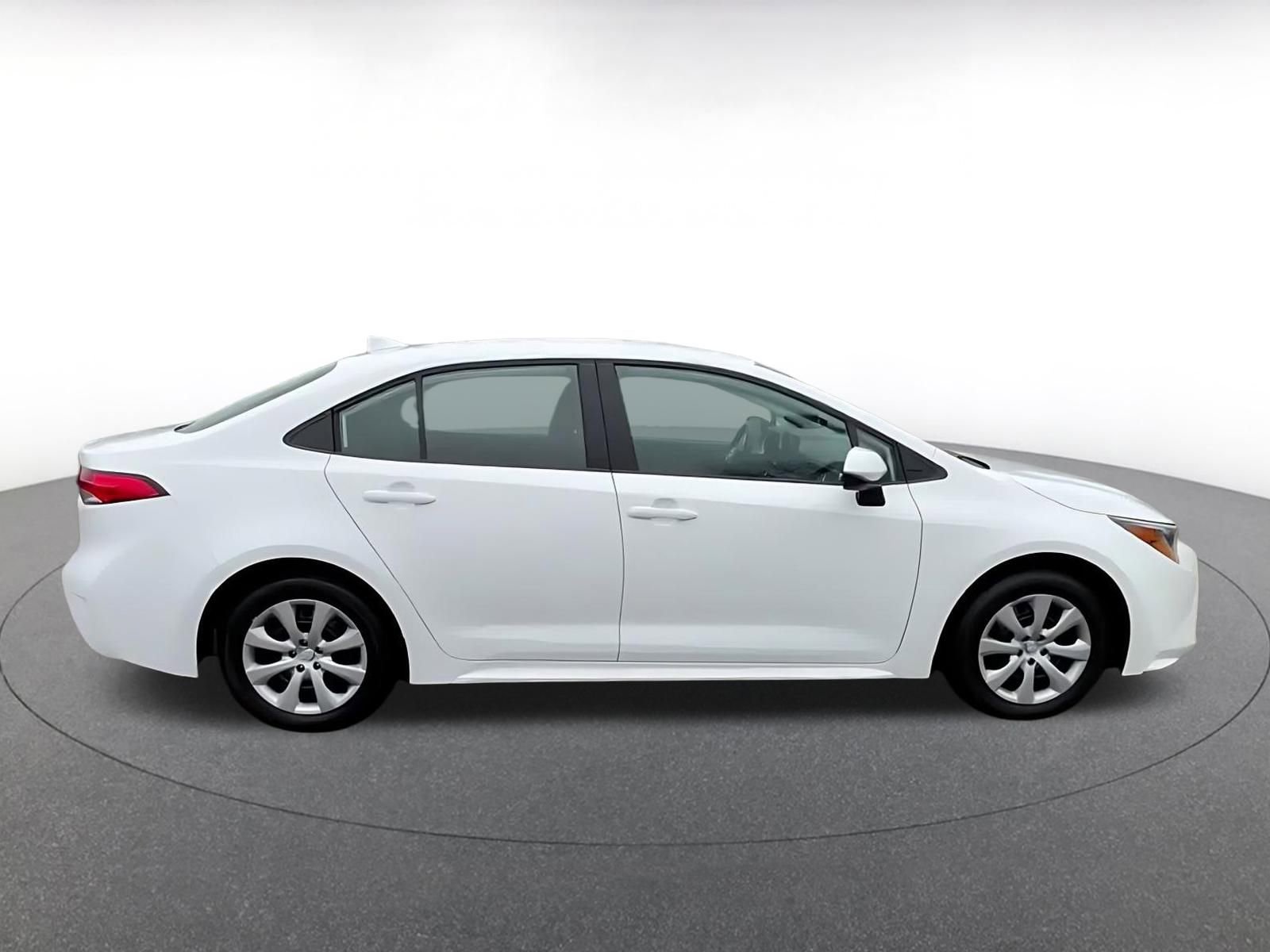 Thumbnail: 2025 Toyota Corolla - 16