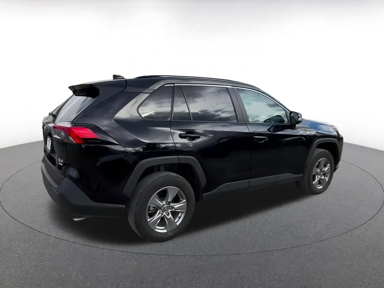 Thumbnail: 2025 Toyota RAV4 - 14