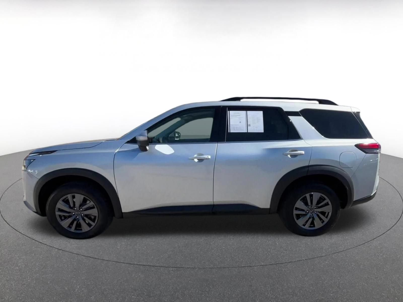 Thumbnail: 2025 Nissan Pathfinder - 9