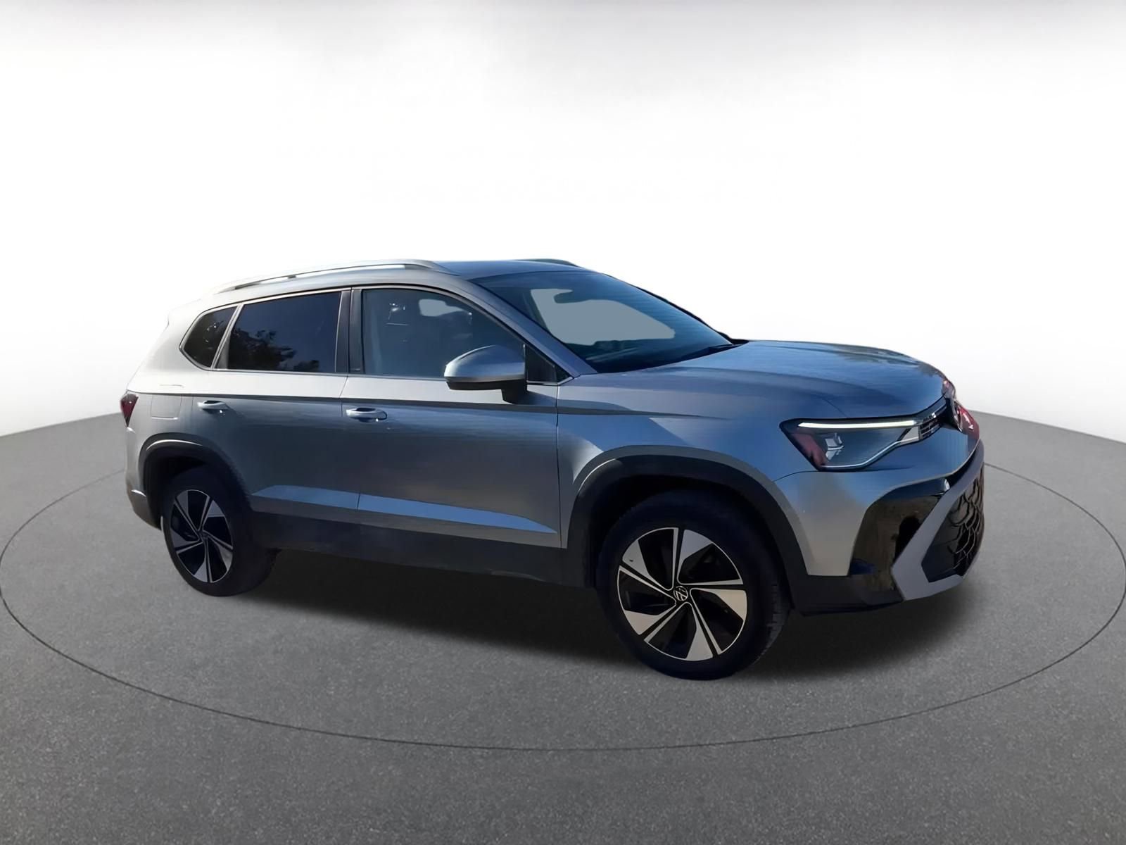 Thumbnail: 2025 Volkswagen Taos - 2