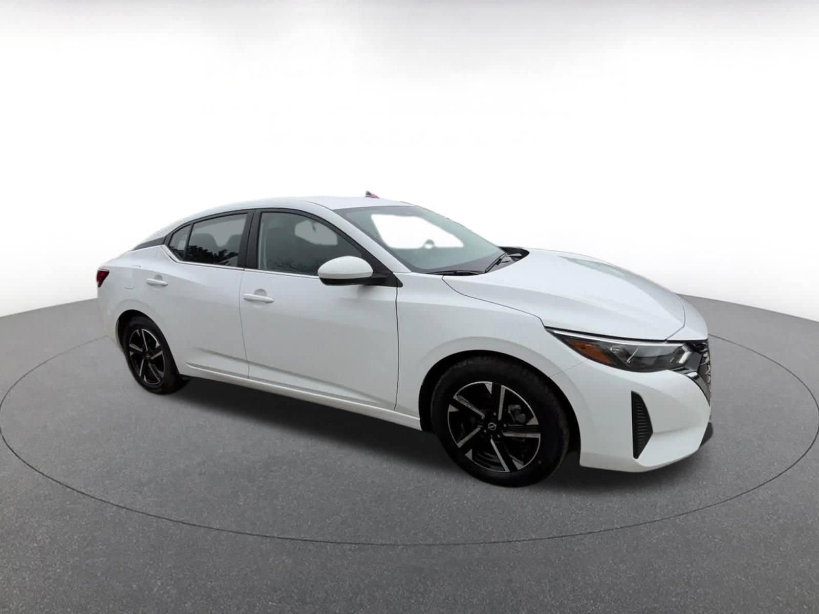 Thumbnail: 2025 Nissan Sentra - 2