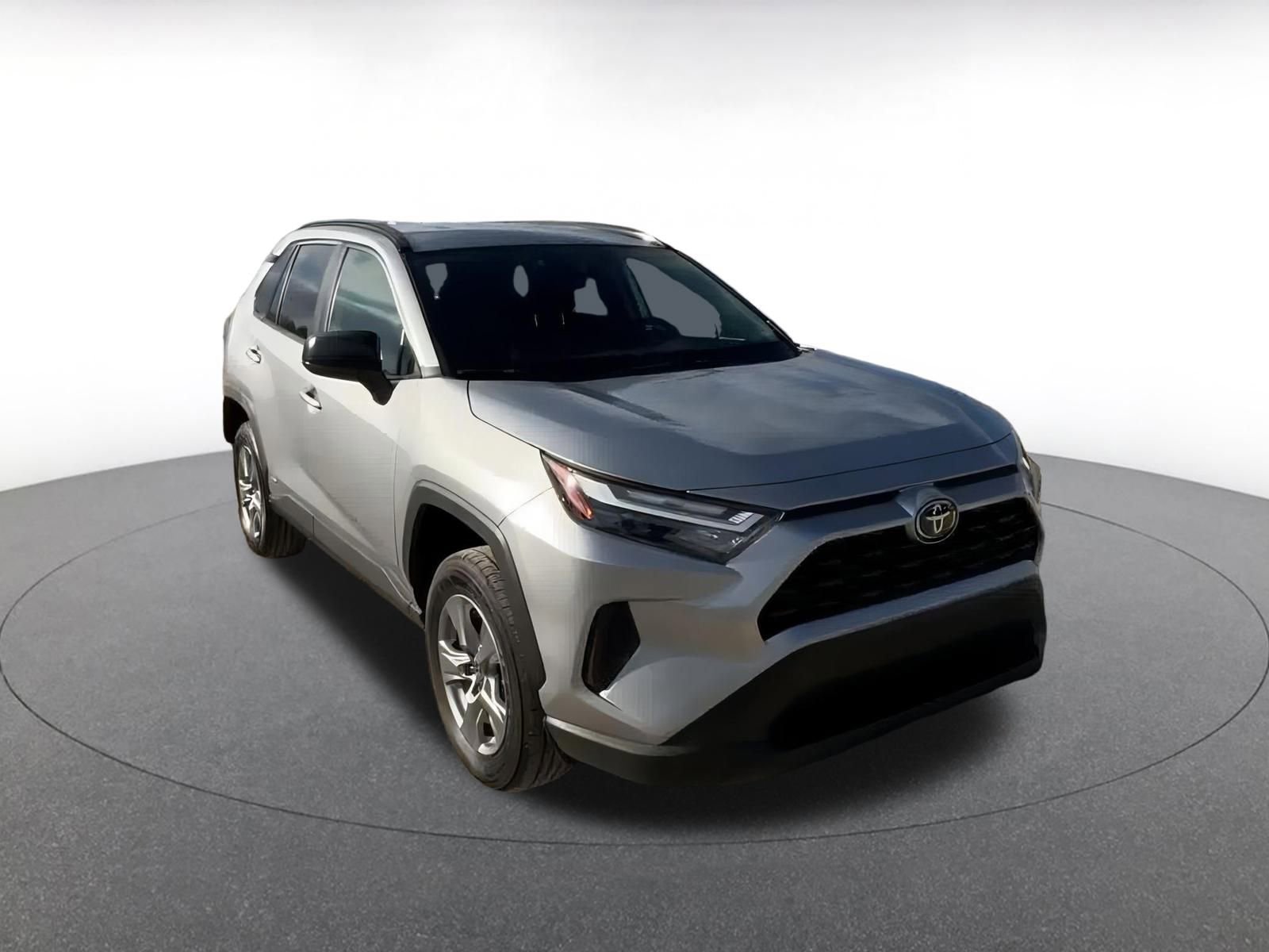 Thumbnail: 2025 Toyota RAV4 - 3
