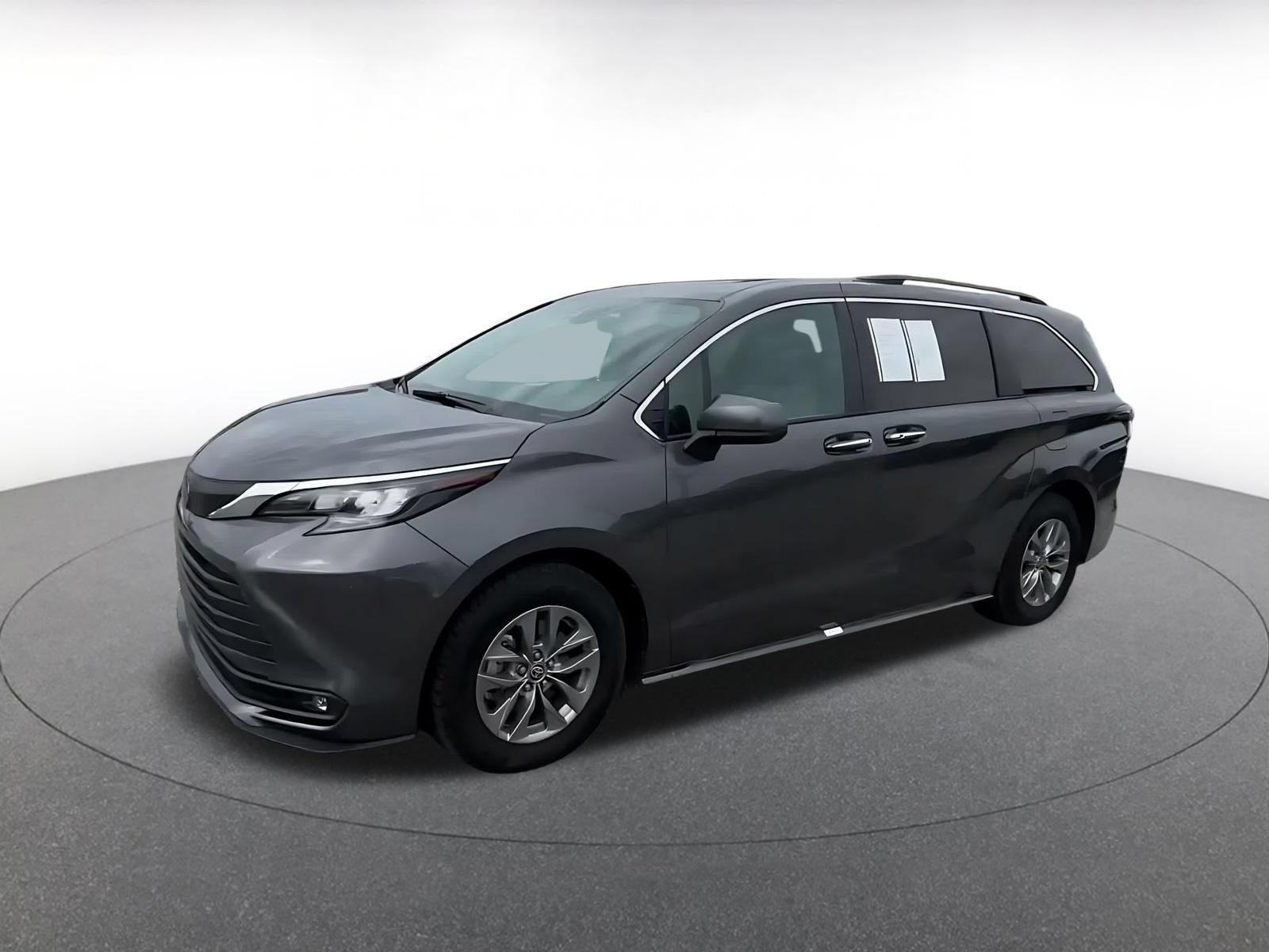 Thumbnail: 2025 Toyota Sienna - 7