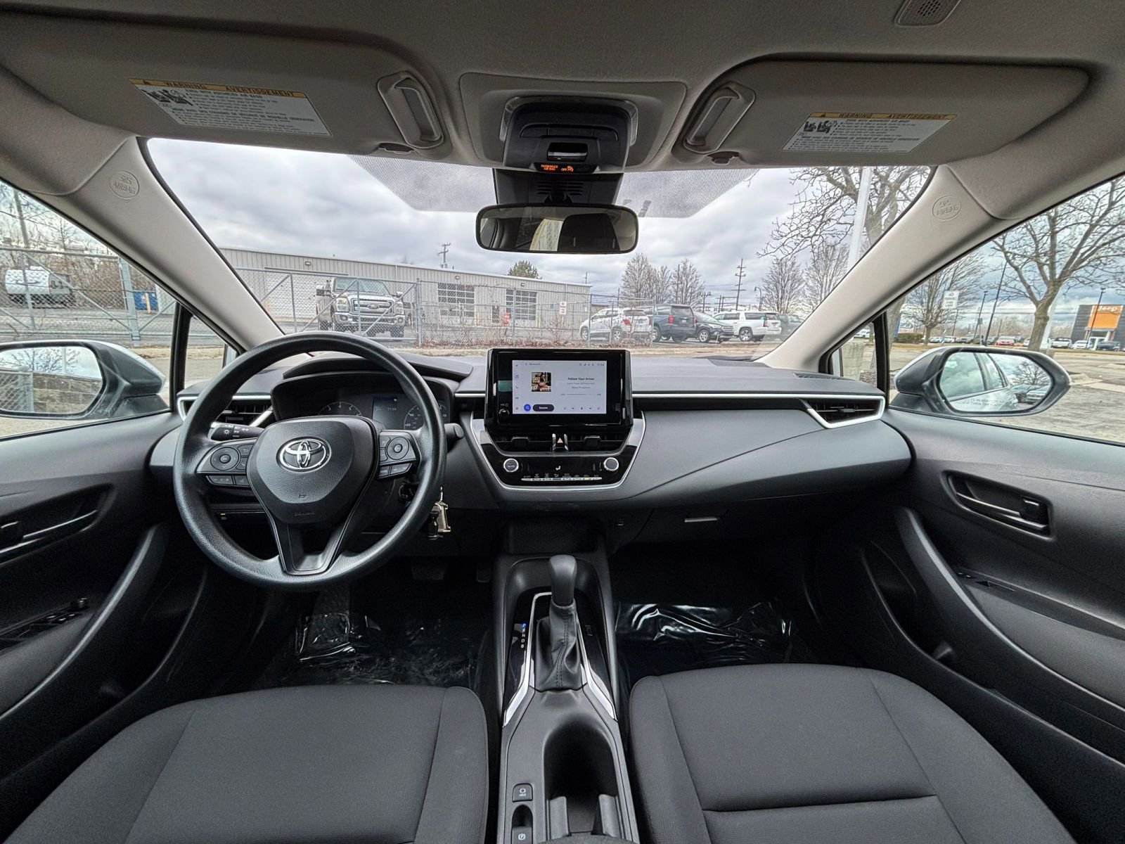 Thumbnail: 2025 Toyota Corolla - 31