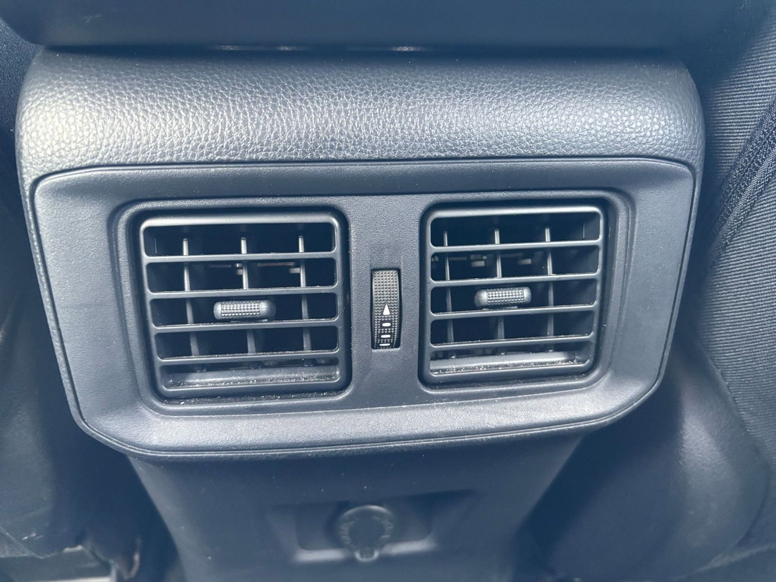 Thumbnail: 2025 Toyota RAV4 - 23