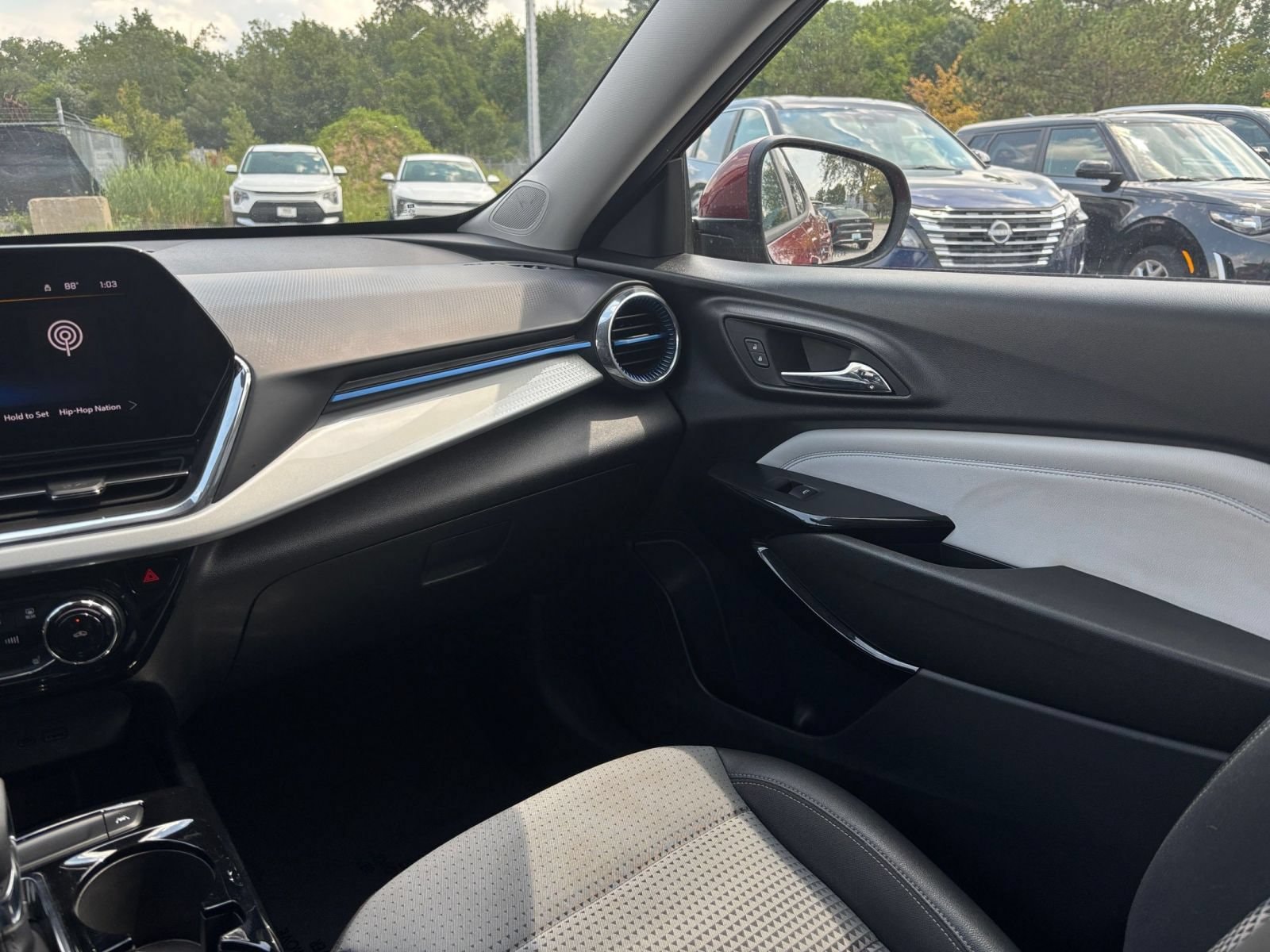 Thumbnail: 2025 Chevrolet Trax - 30
