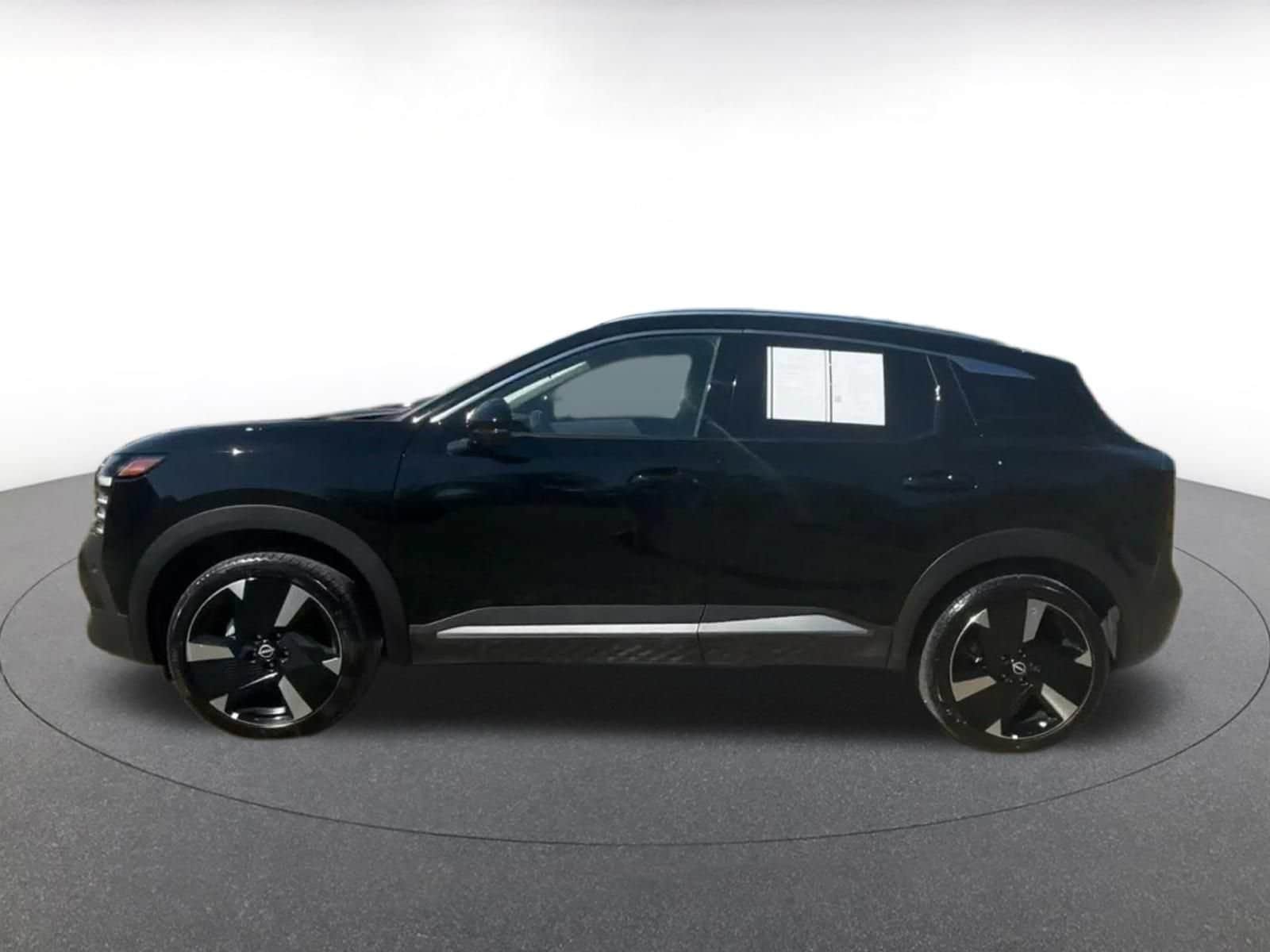 Thumbnail: 2026 Nissan Kicks - 8