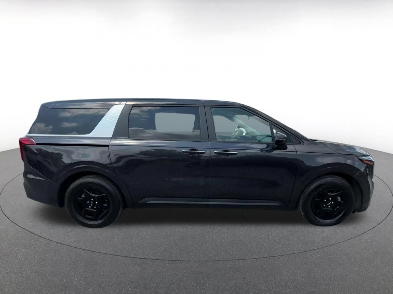 Thumbnail: 2026 Kia Carnival - 13