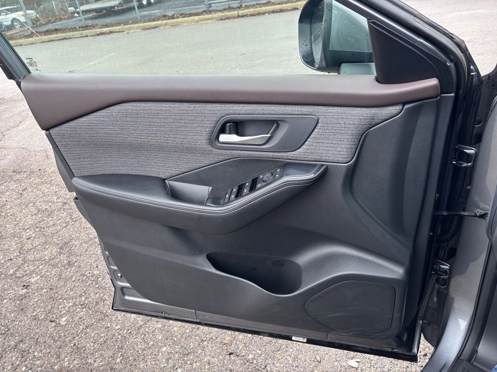 Thumbnail: 2023 Nissan Rogue - 20