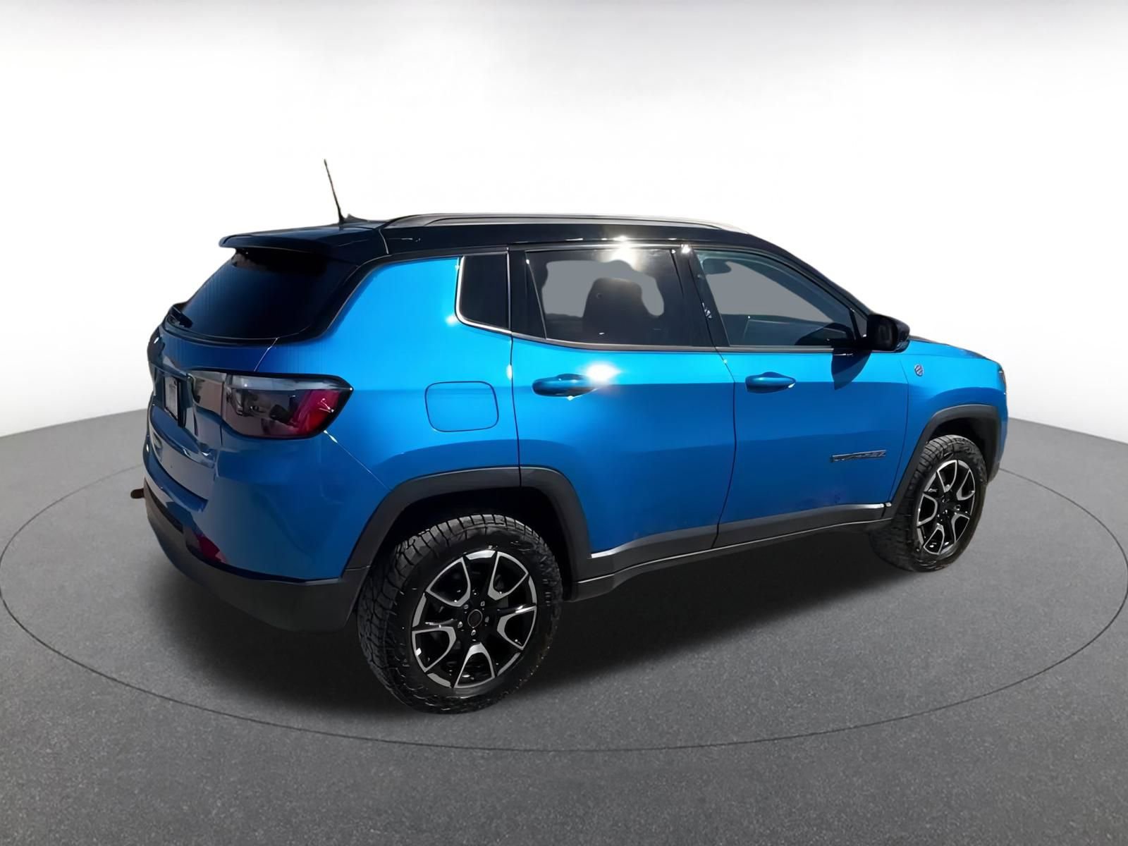 Thumbnail: 2025 Jeep Compass - 14