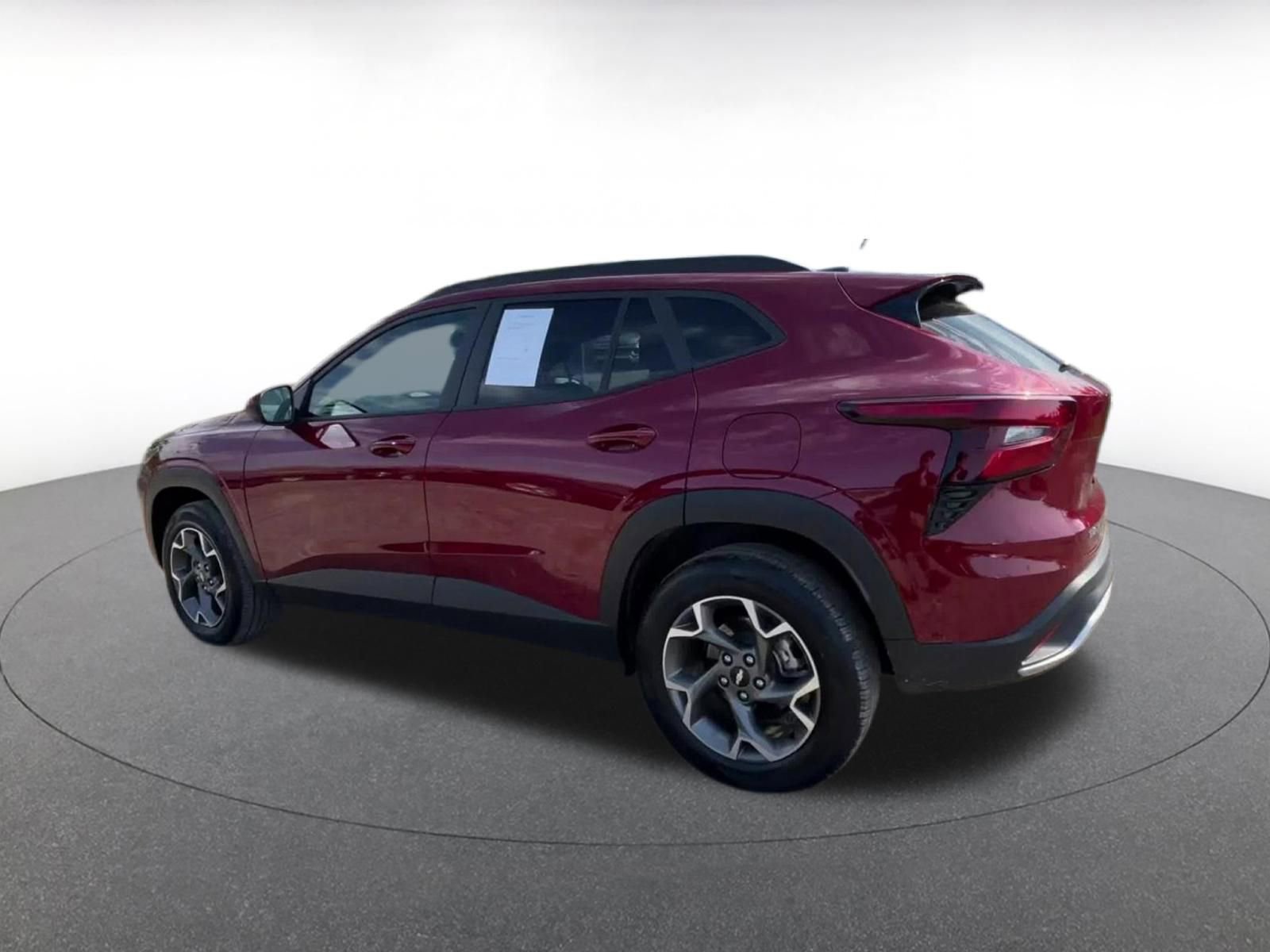 Thumbnail: 2025 Chevrolet Trax - 10