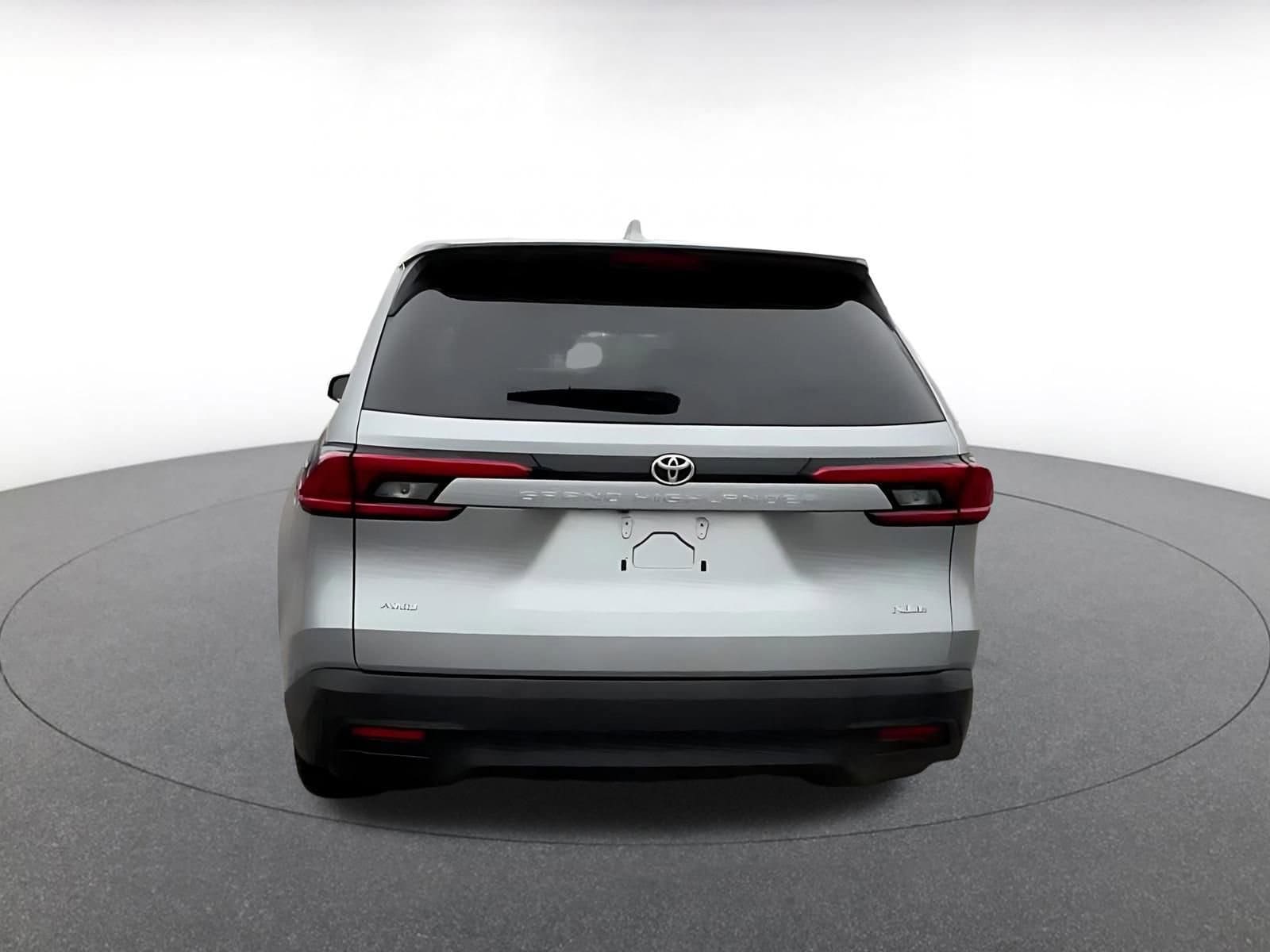 Thumbnail: 2024 Toyota Grand Highlander - 12