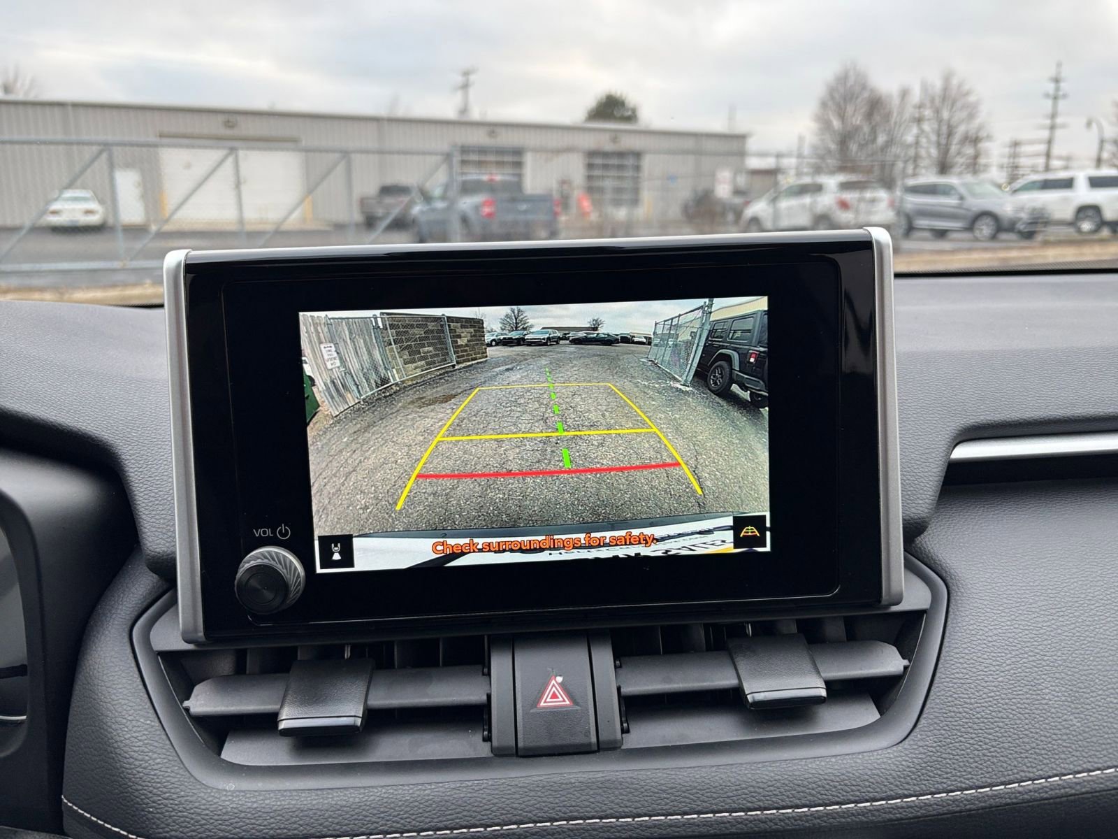 Thumbnail: 2025 Toyota RAV4 - 17