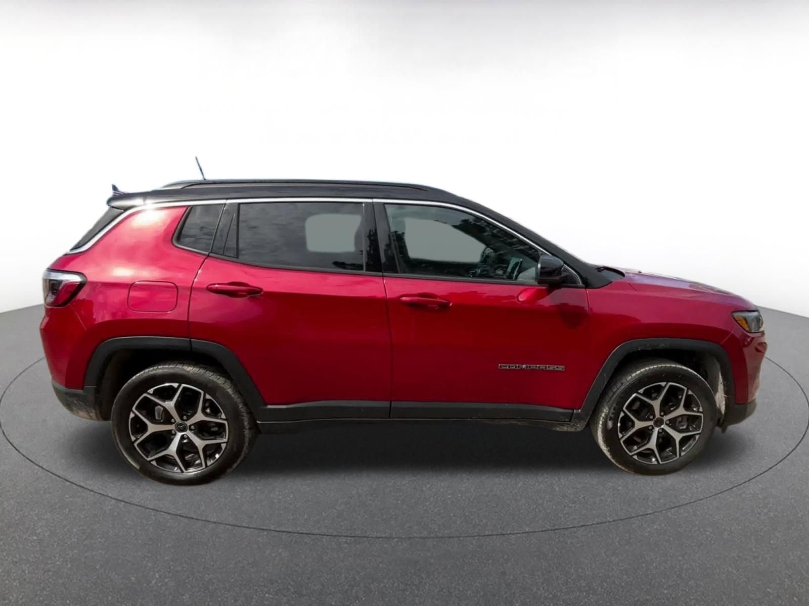 Thumbnail: 2025 Jeep Compass - 16