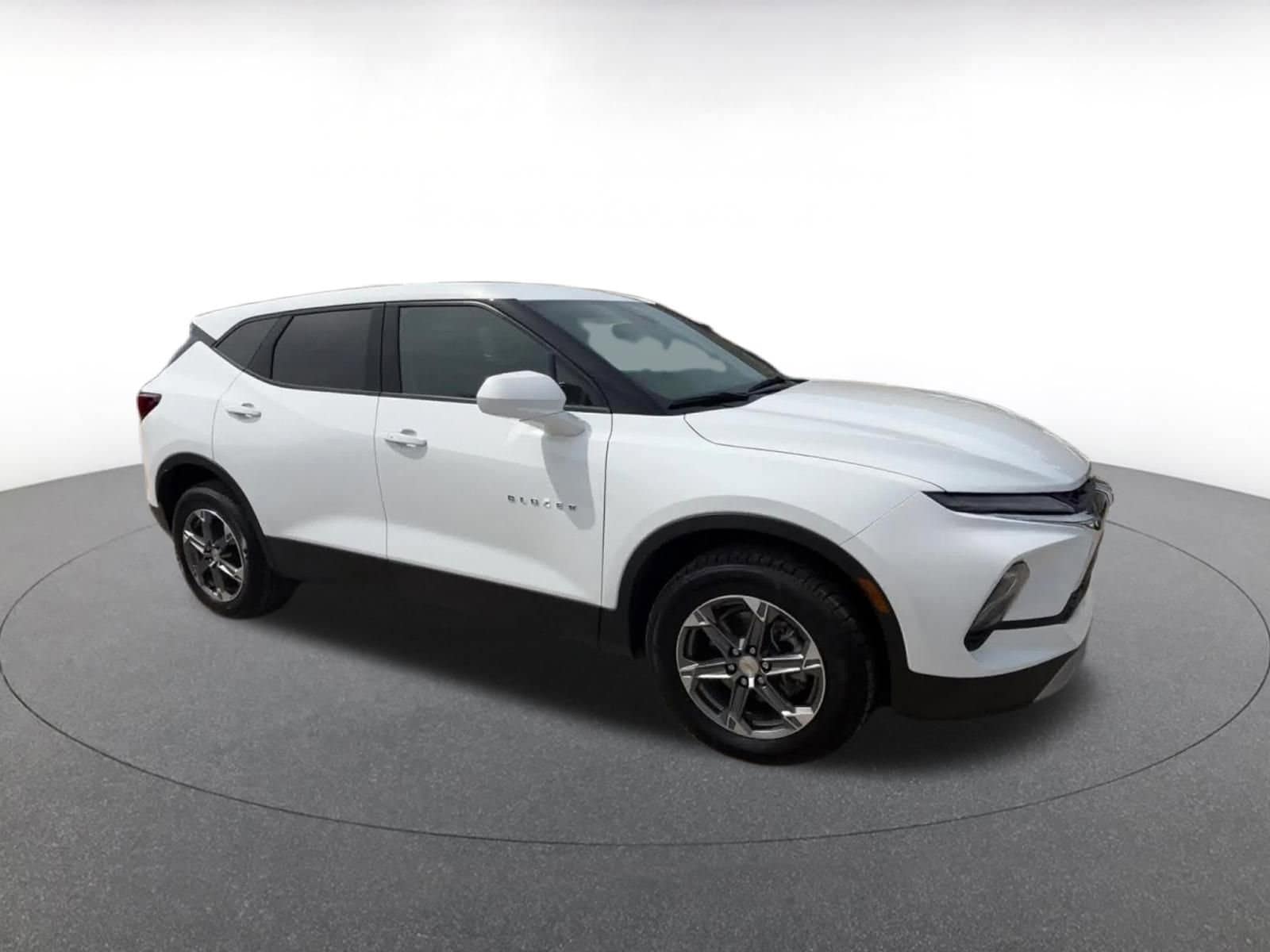 Thumbnail: 2025 Chevrolet Blazer - 2