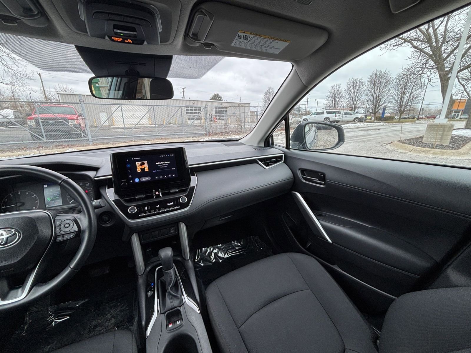 Thumbnail: 2025 Toyota Corolla Cross - 33