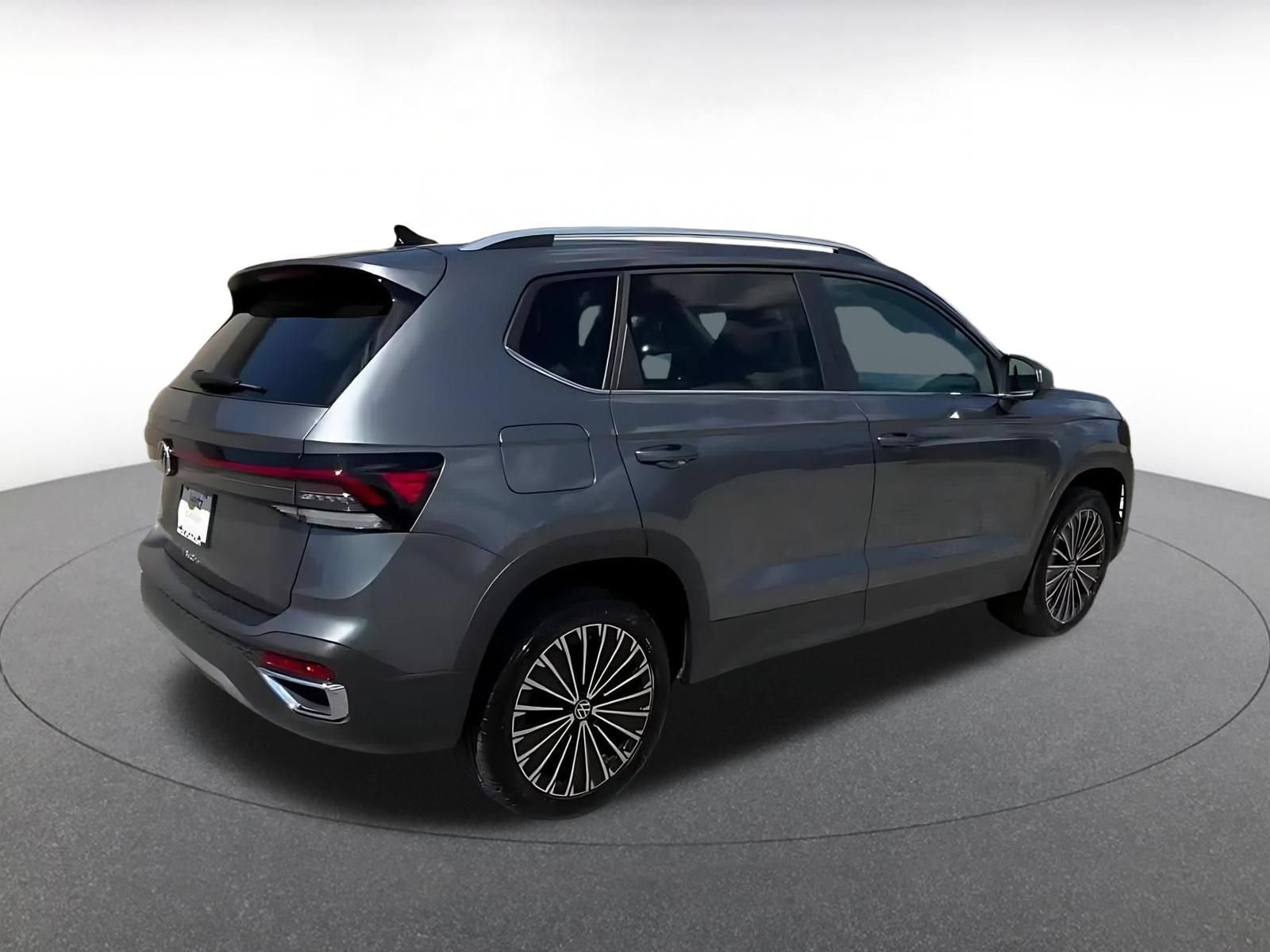 Thumbnail: 2026 Volkswagen Taos - 15