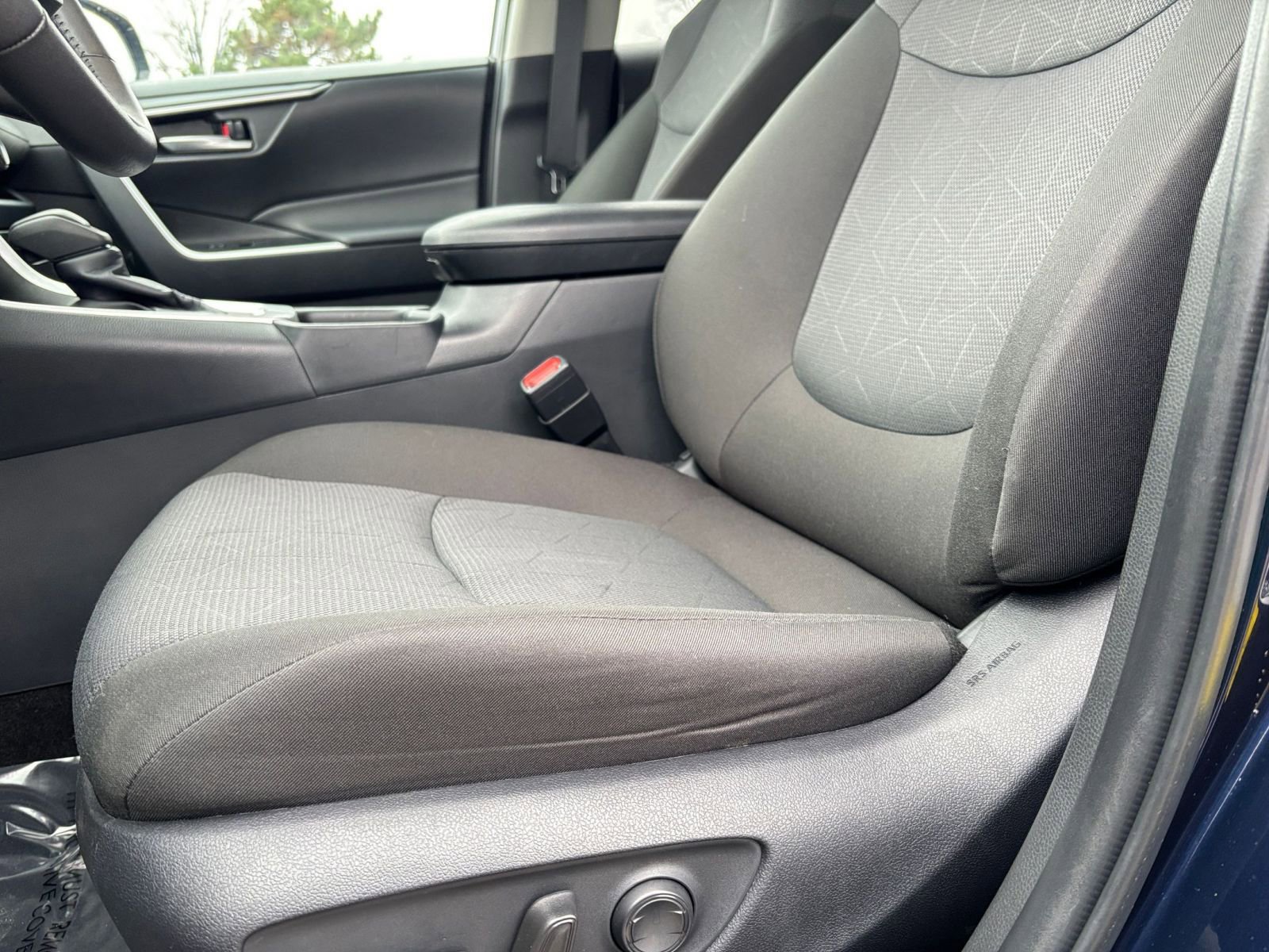 Thumbnail: 2025 Toyota RAV4 - 27