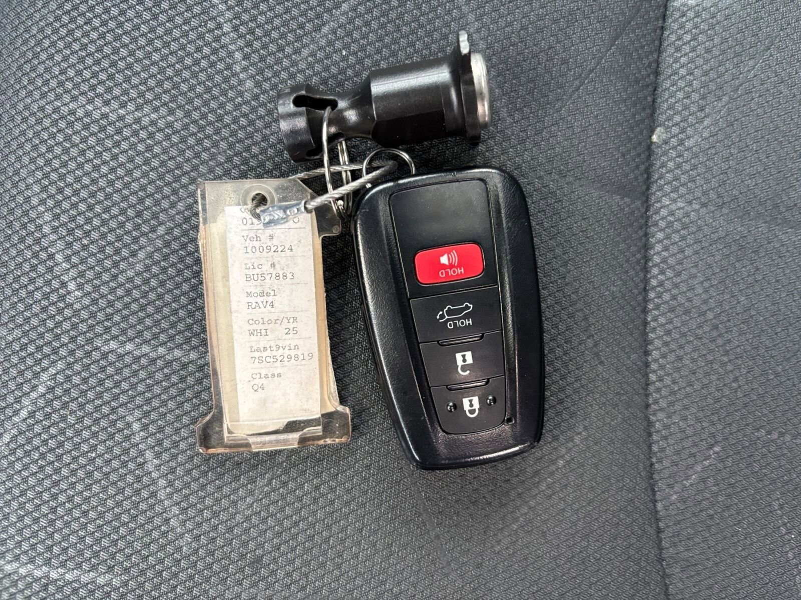 Thumbnail: 2025 Toyota RAV4 - 22