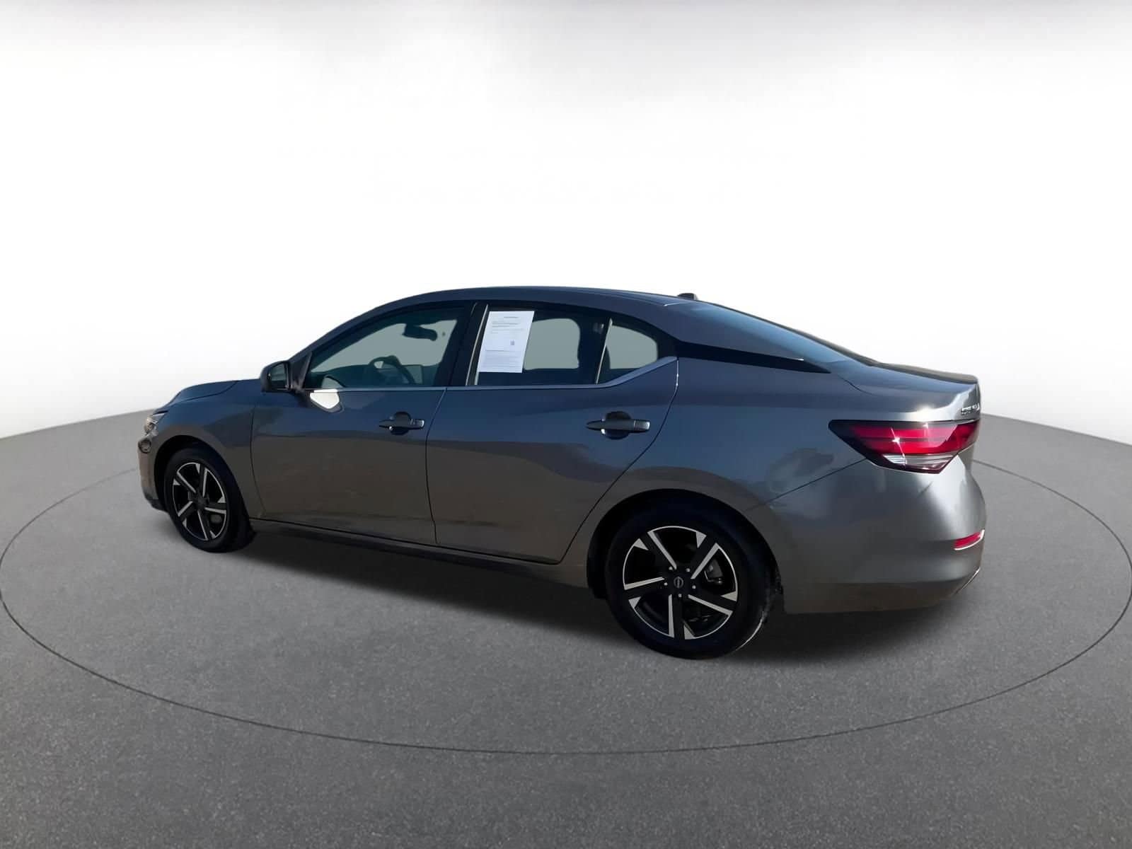 Thumbnail: 2024 Nissan Sentra - 10
