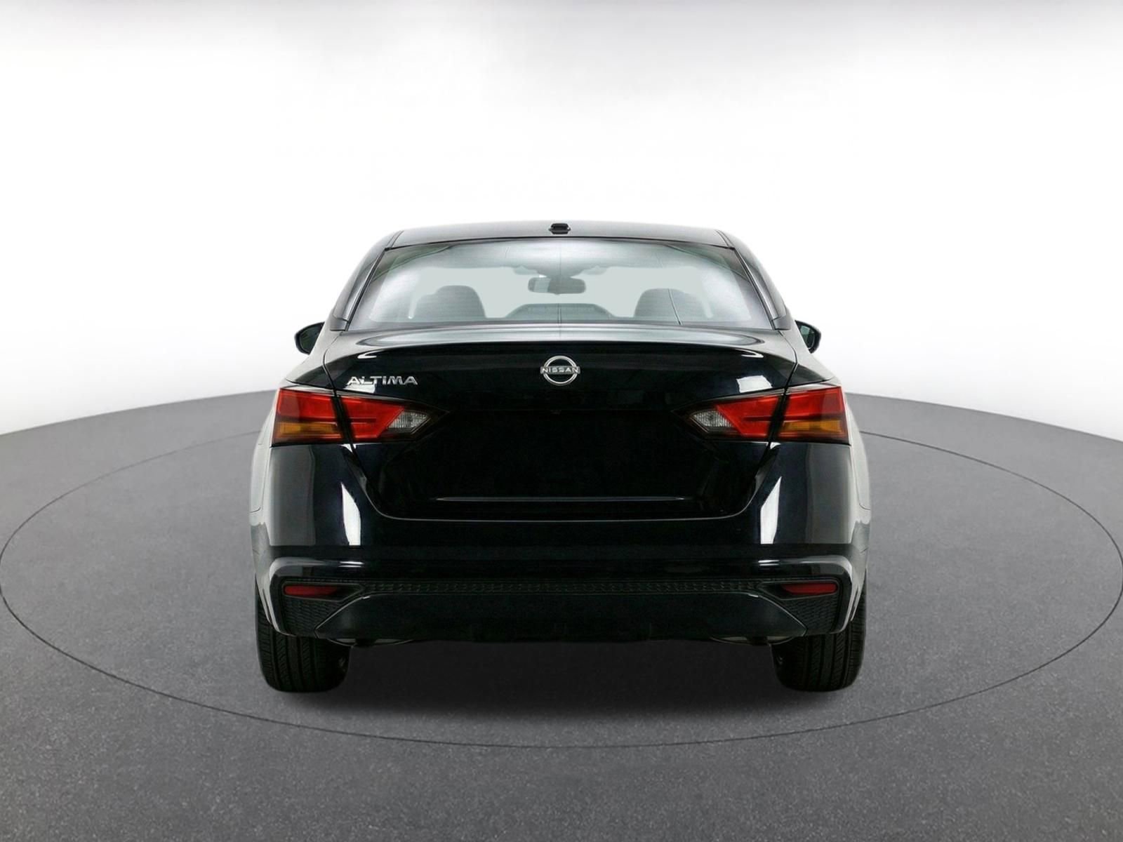 Thumbnail: 2025 Nissan Altima - 8