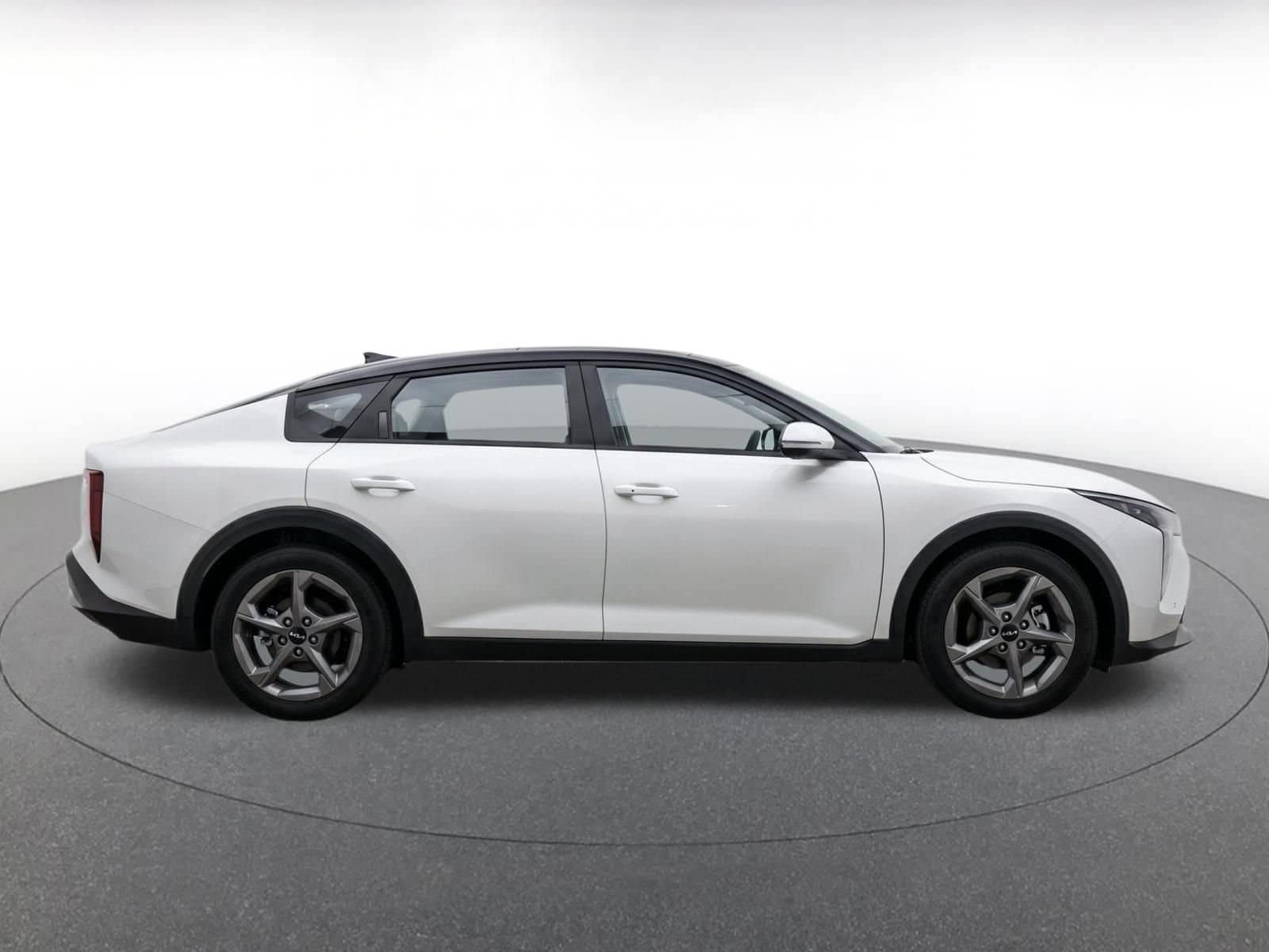 Thumbnail: 2025 Kia K4 - 8
