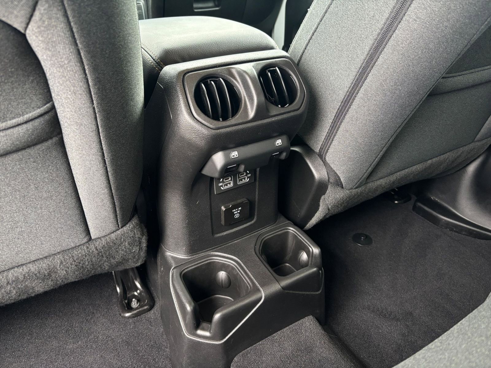 Thumbnail: 2025 Jeep Wrangler - 23